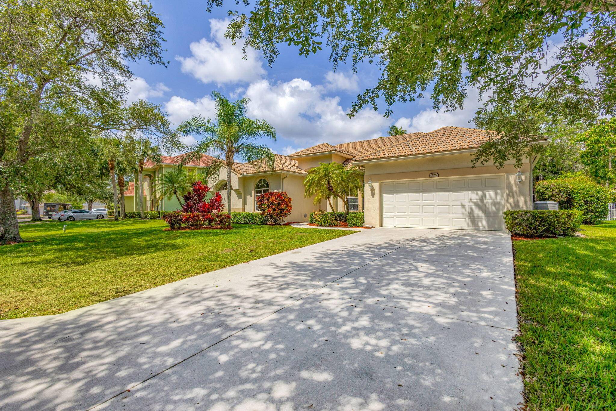 Jupiter, FL 33458,225 Blackbird LN