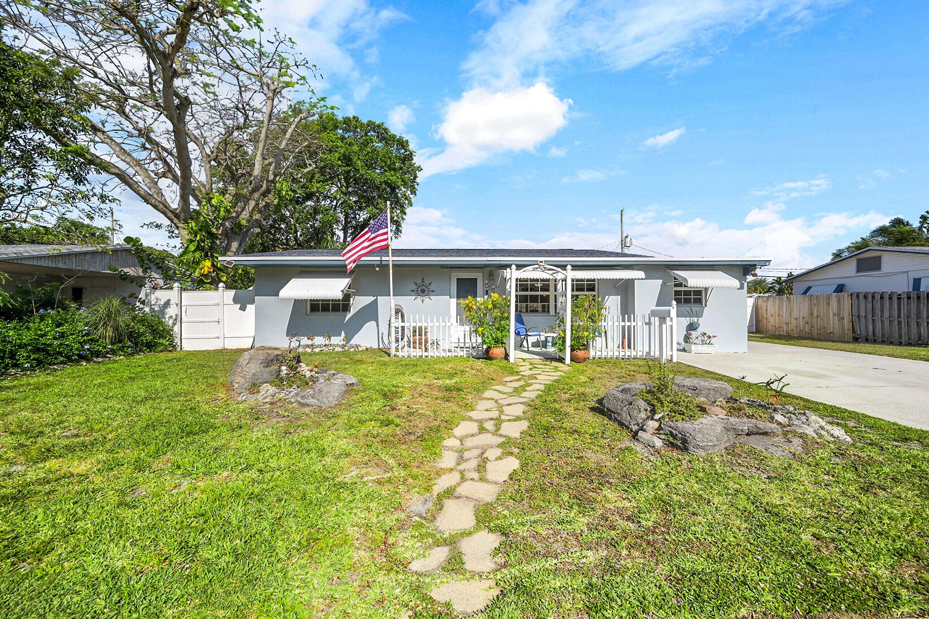 North Palm Beach, FL 33408,708 Cinnamon RD