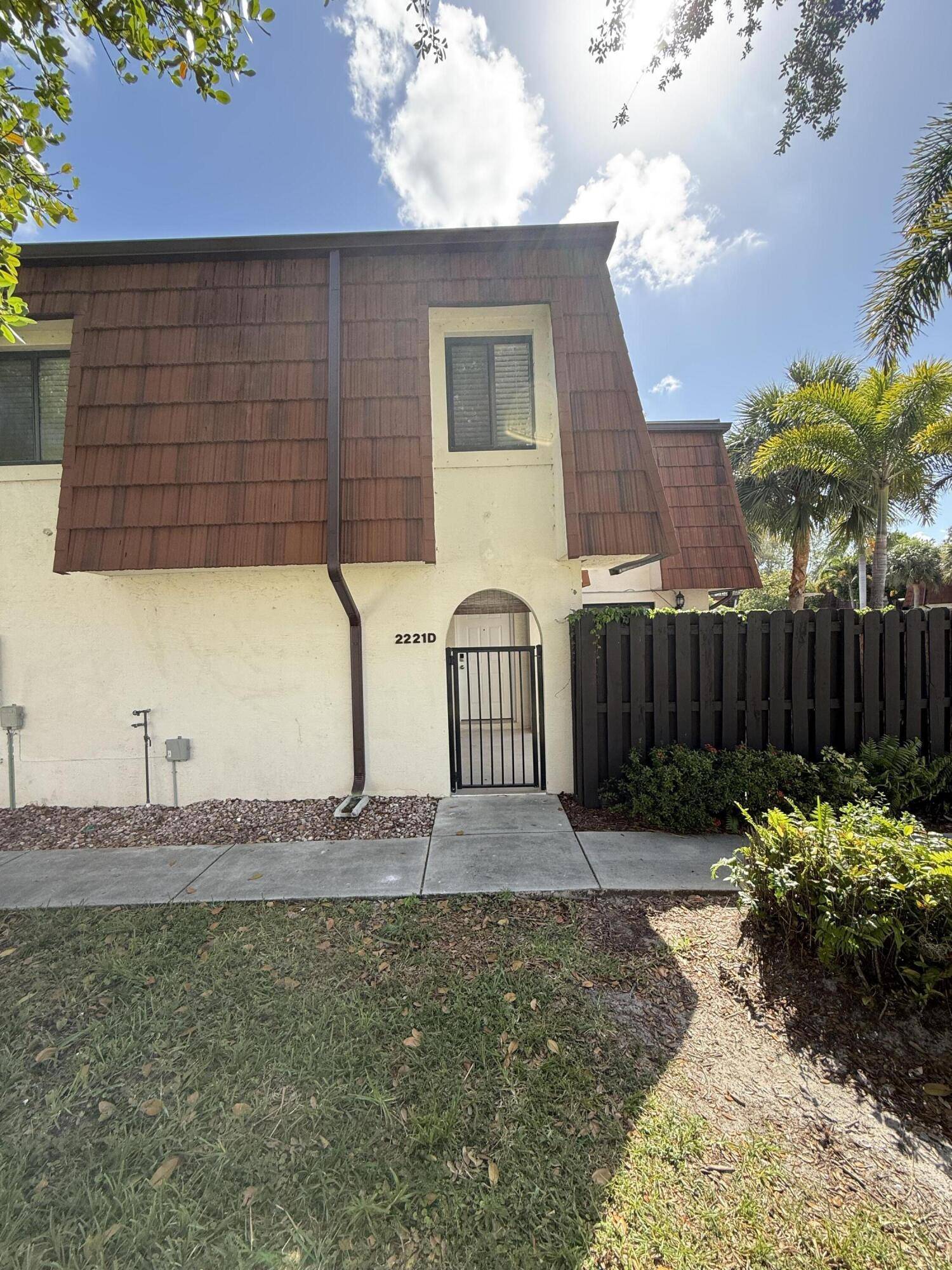 Greenacres, FL 33415,2221 White Pine CIR D