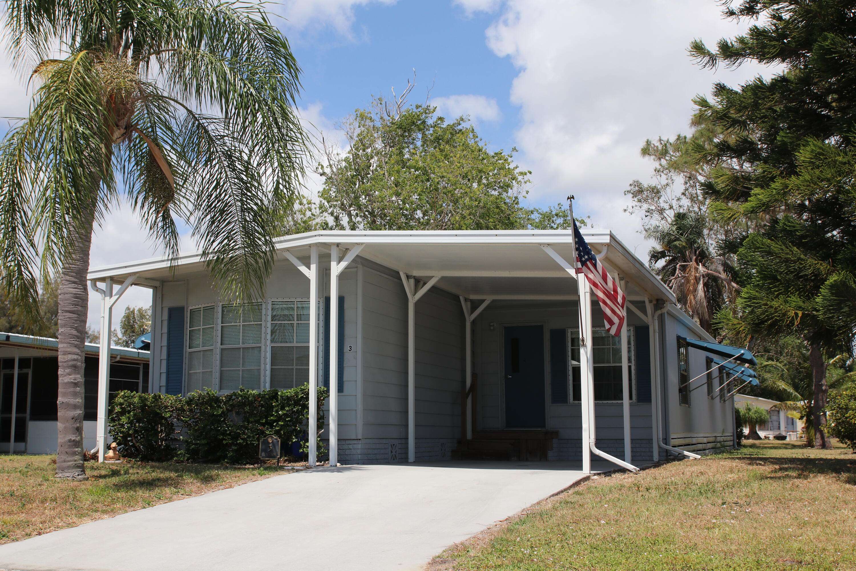 Port Saint Lucie, FL 34952,3 El Morrow
