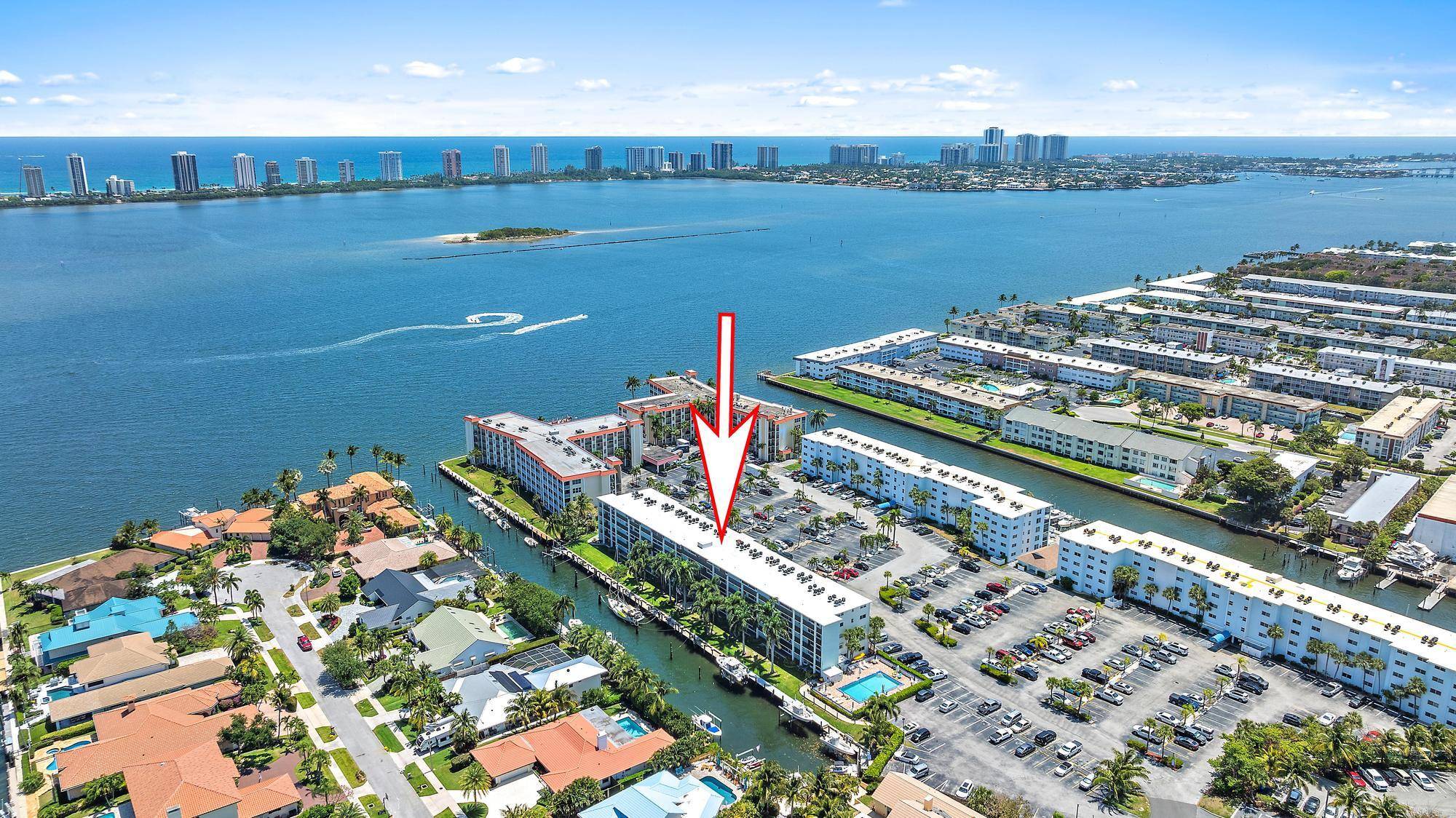 North Palm Beach, FL 33408,109 Paradise Harbour BLVD 307