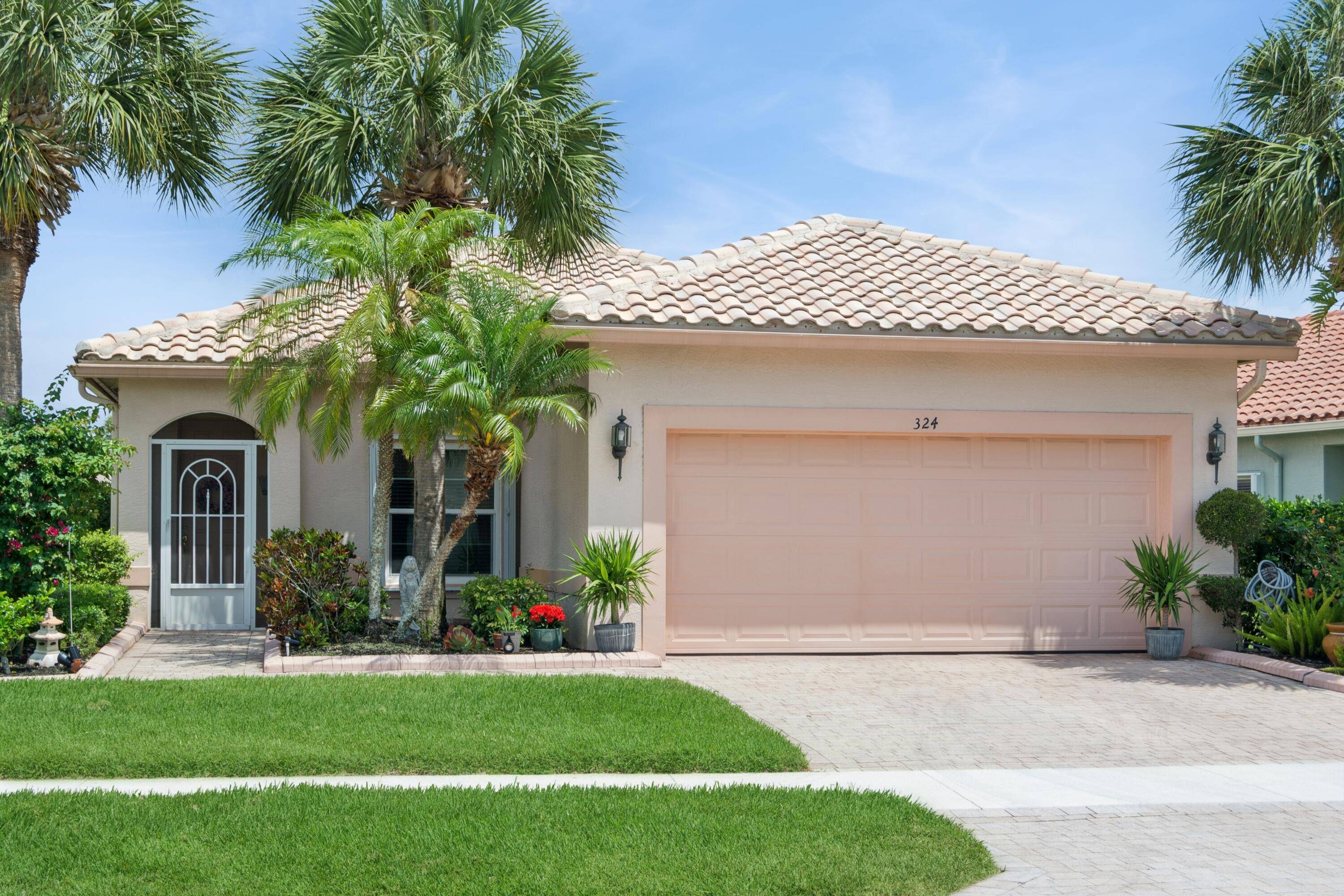 Port Saint Lucie, FL 34986,324 NW Breezy Point LOOP