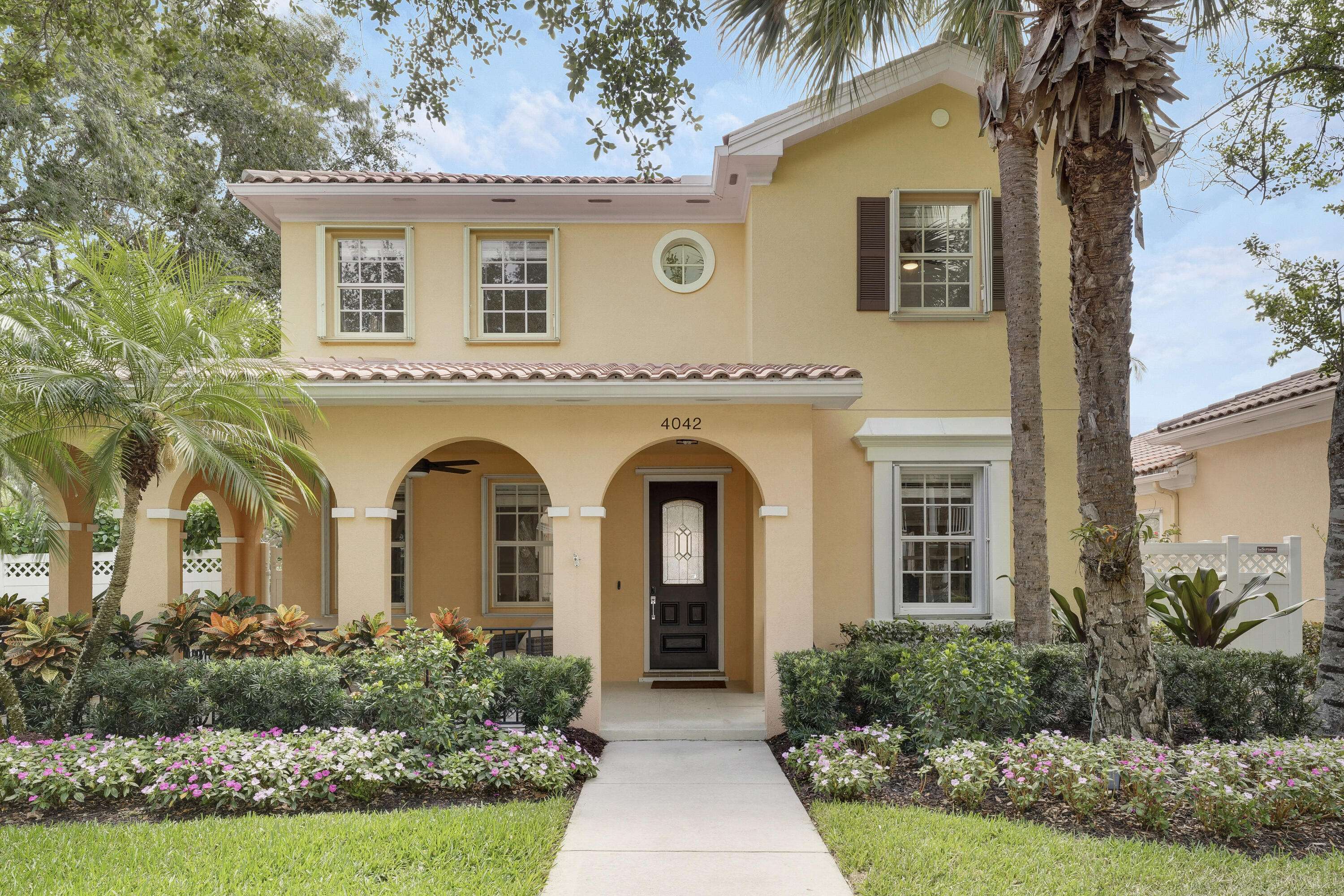 Jupiter, FL 33458,4042 Community DR