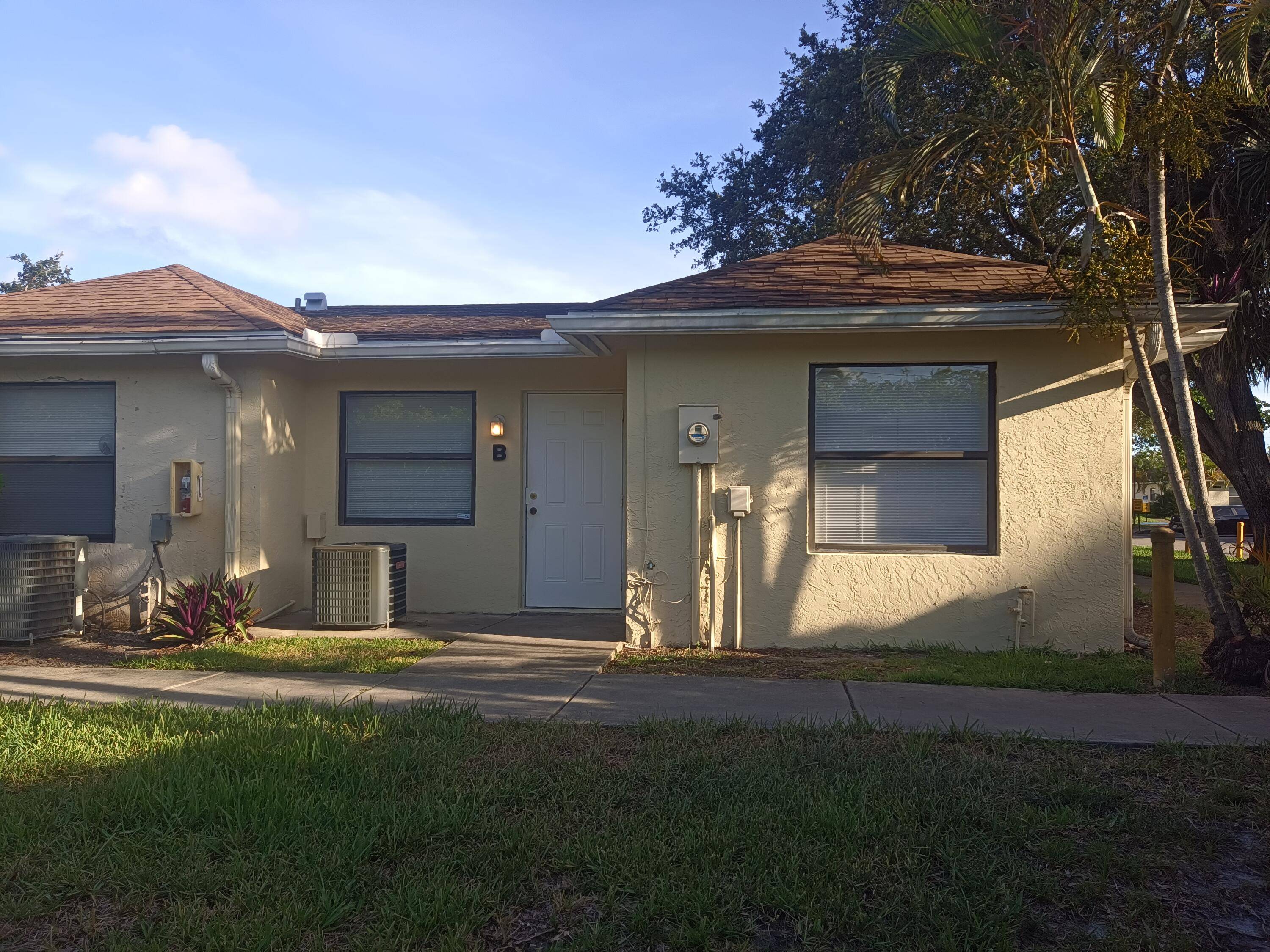 West Palm Beach, FL 33417,5020 Sanctuary WAY B