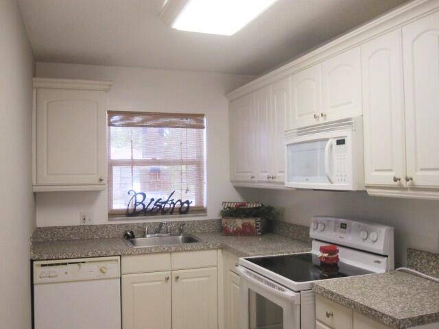 West Palm Beach, FL 33417,5020 Sanctuary WAY B