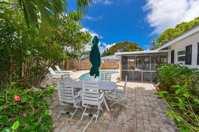 Tequesta, FL 33469,316 Leigh RD