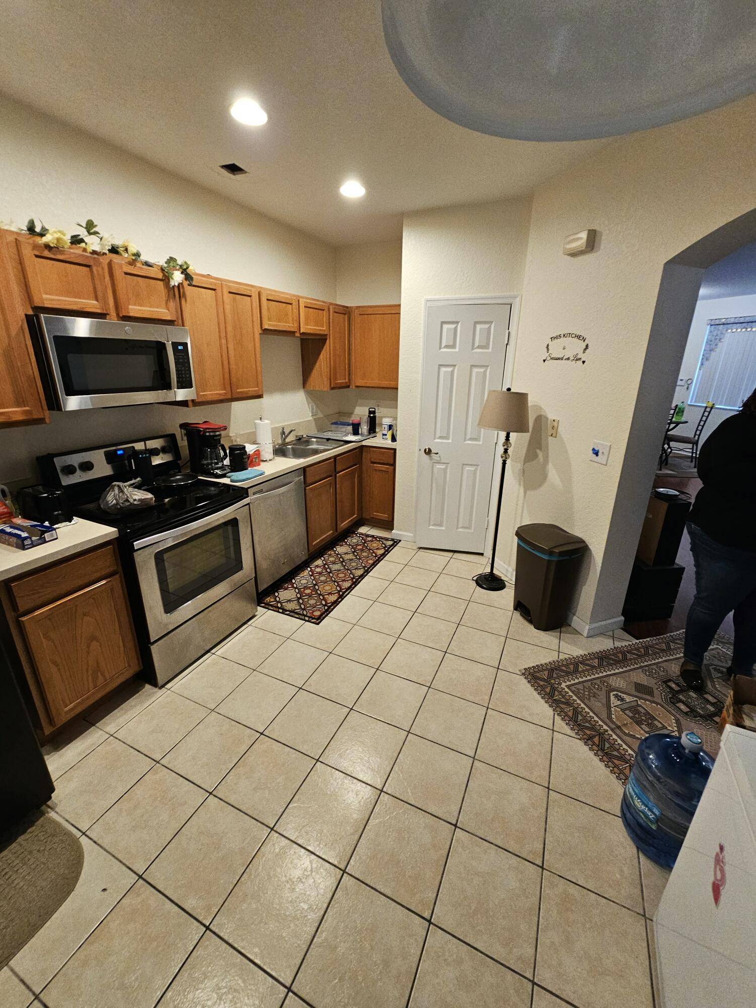 Riviera Beach, FL 33404,2128 Oakmont DR 2128