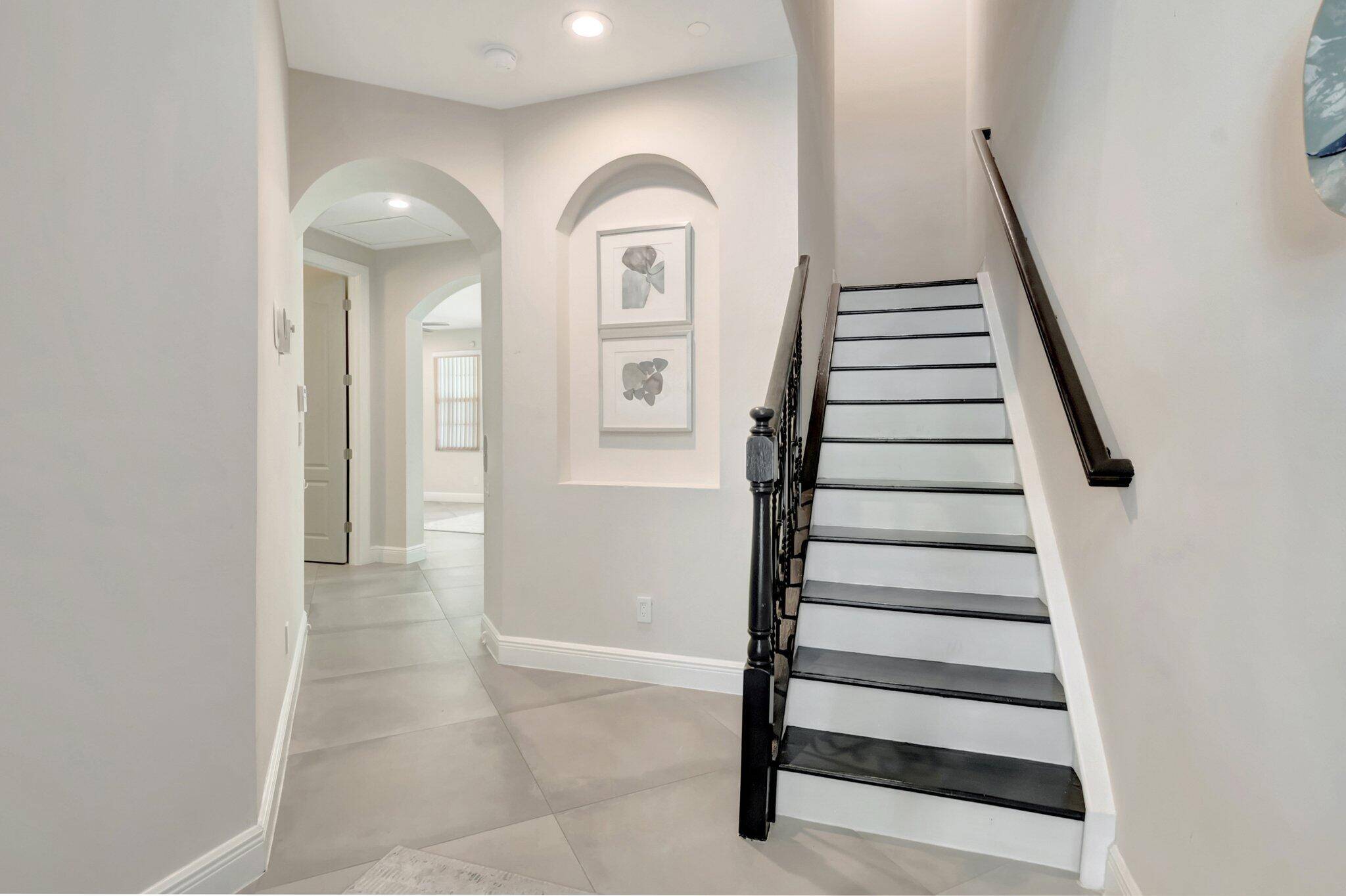 Boca Raton, FL 33487,604 NE Rossetti LN
