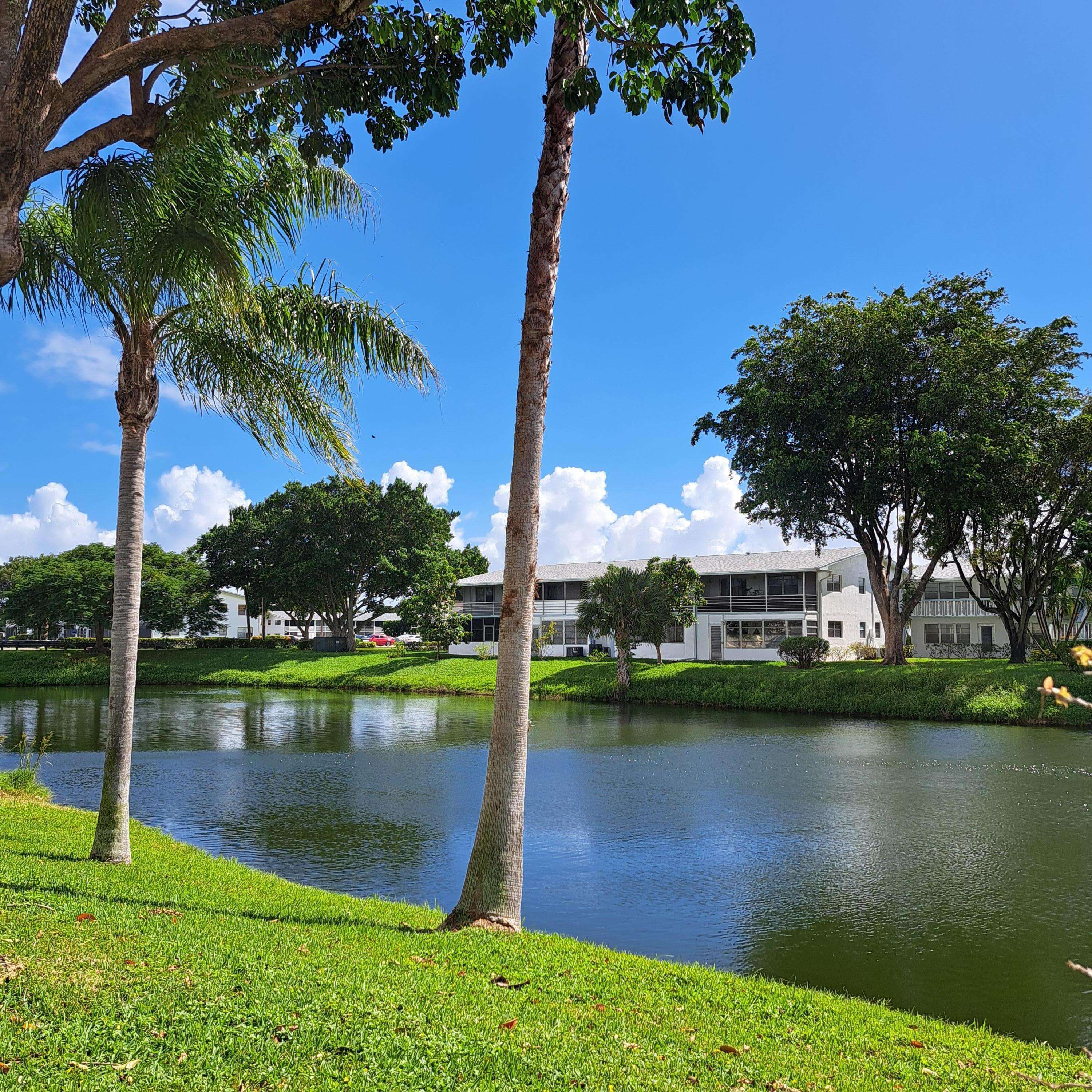 West Palm Beach, FL 33417,53 Northampton C