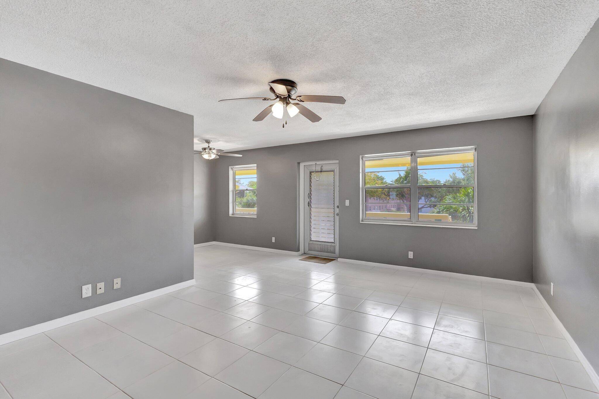 West Palm Beach, FL 33417,110 E Sheffield
