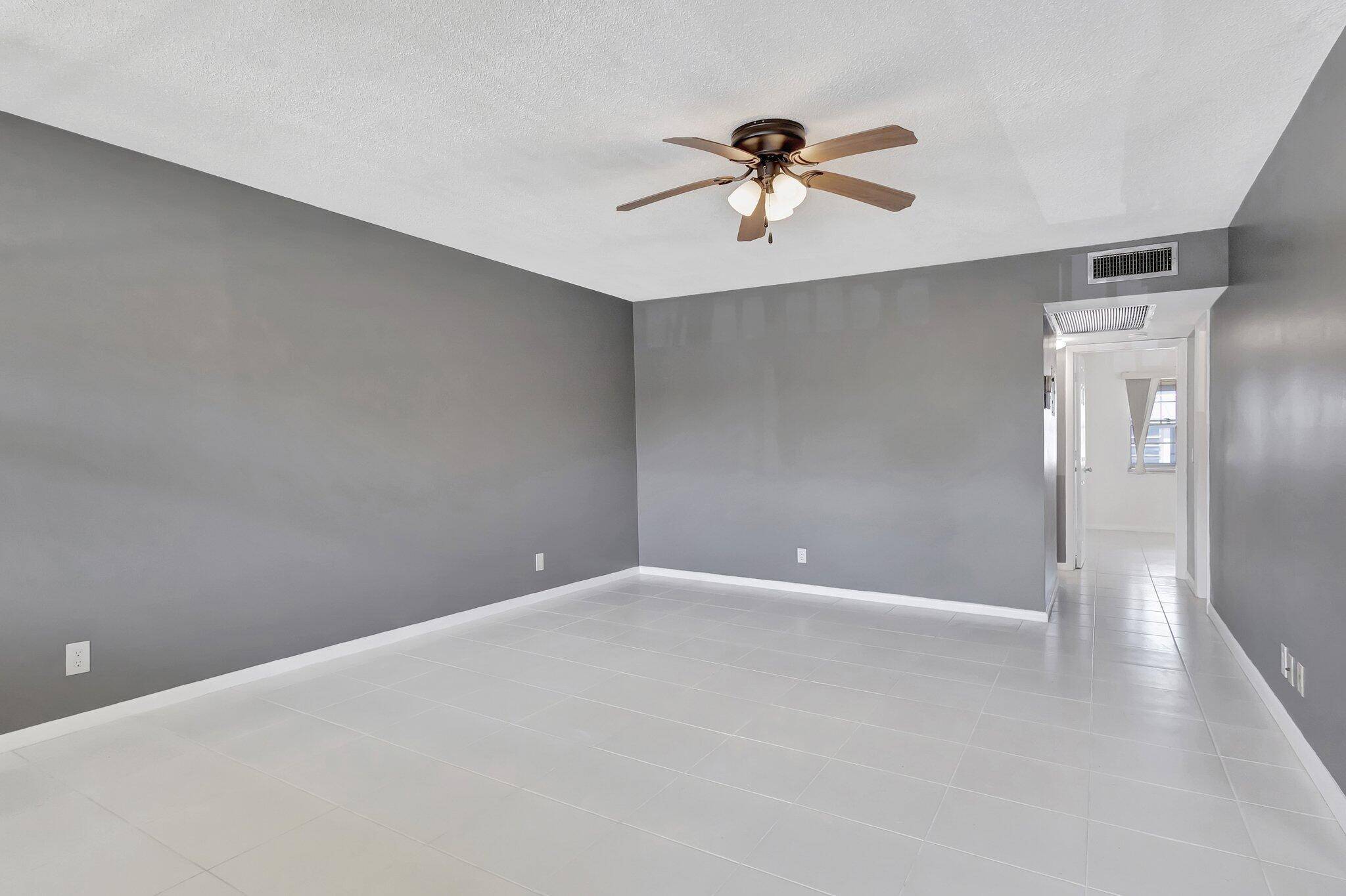 West Palm Beach, FL 33417,110 E Sheffield