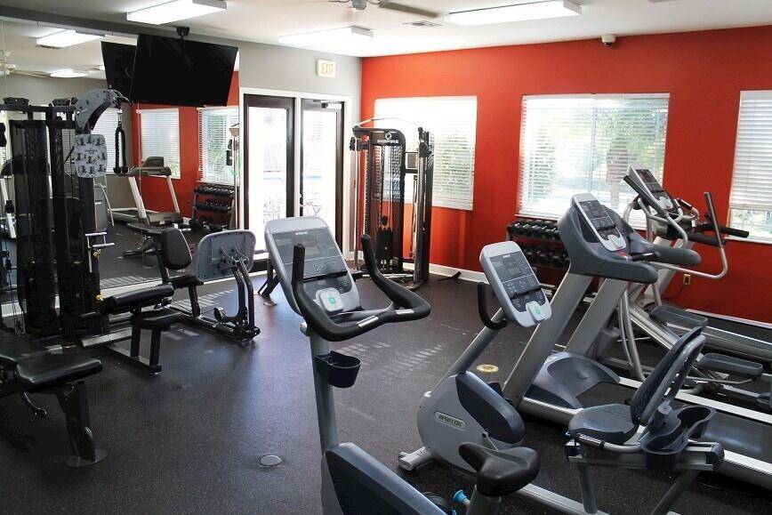 Port Saint Lucie, FL 34986,141 SW Palm DR 303