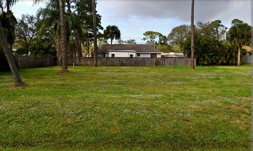 Fort Pierce, FL 34951,7902 Westmont DR