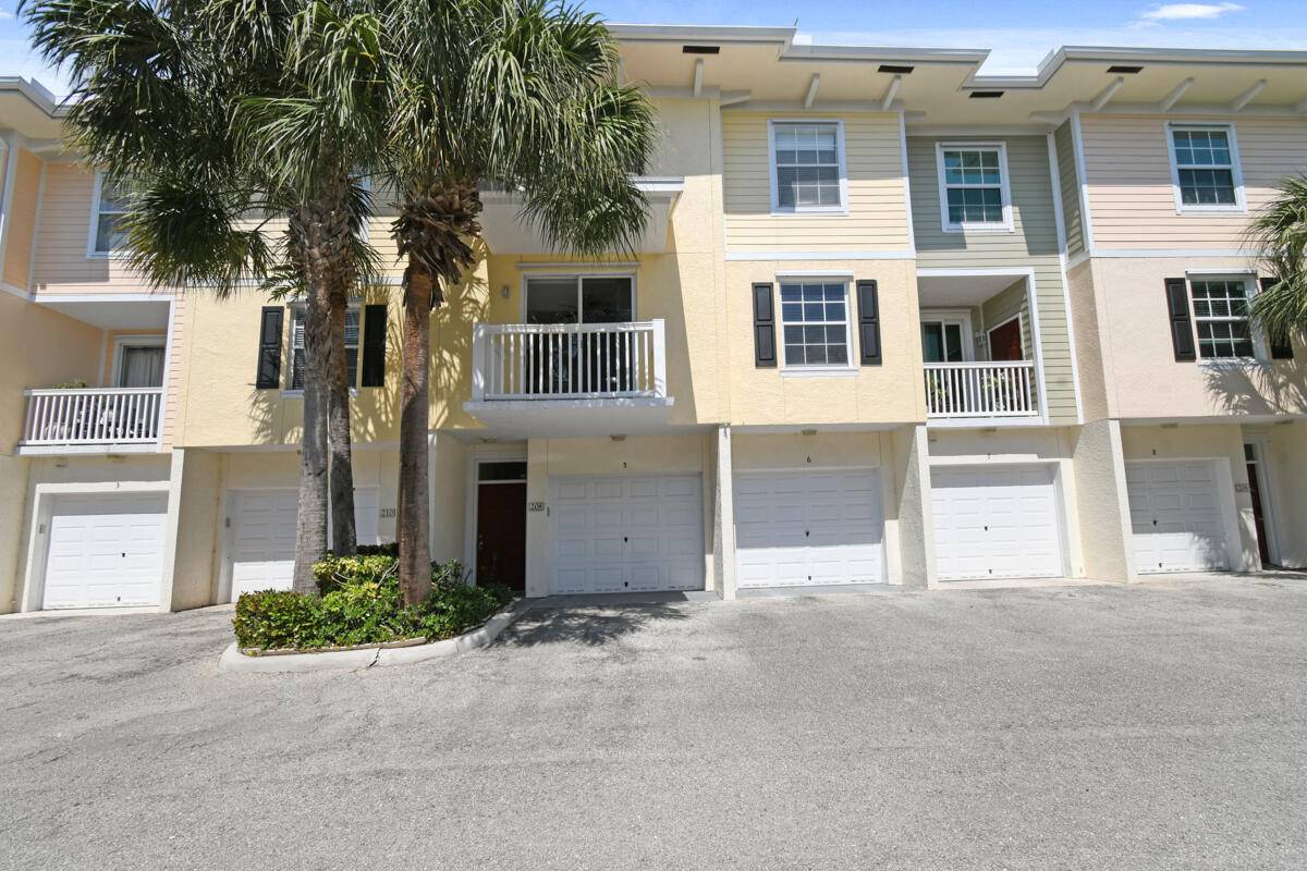 Jupiter, FL 33458,175 Galicia WAY 208