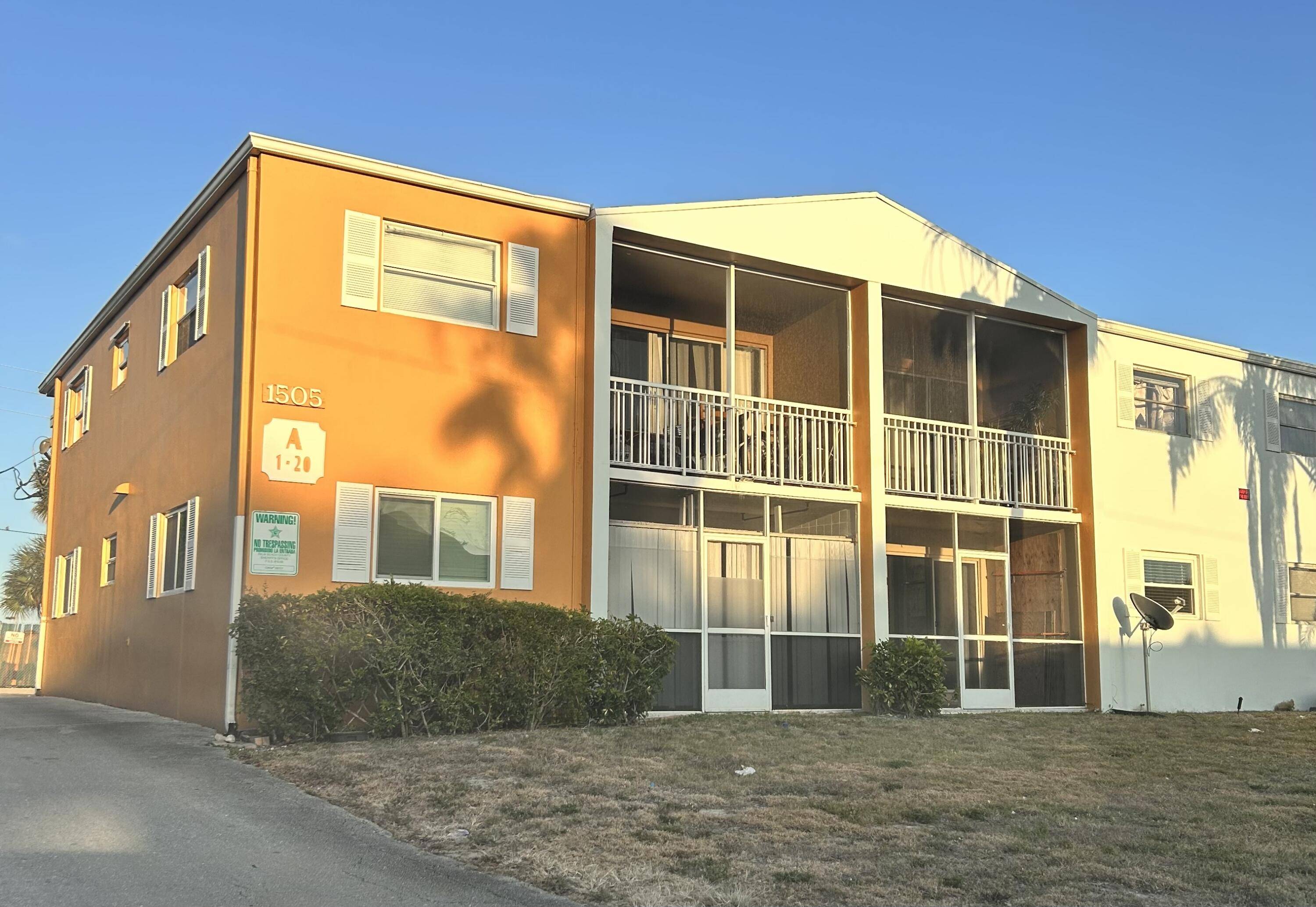 Lake Park, FL 33403,1505 Crescent CIR A3