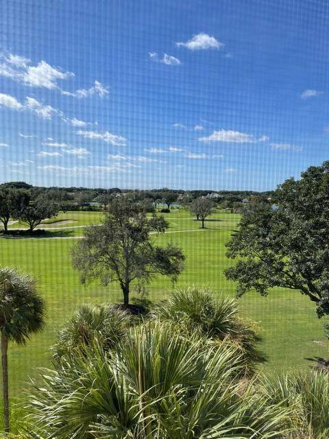 Boca Raton, FL 33434,6895 Willow Wood DR 1055
