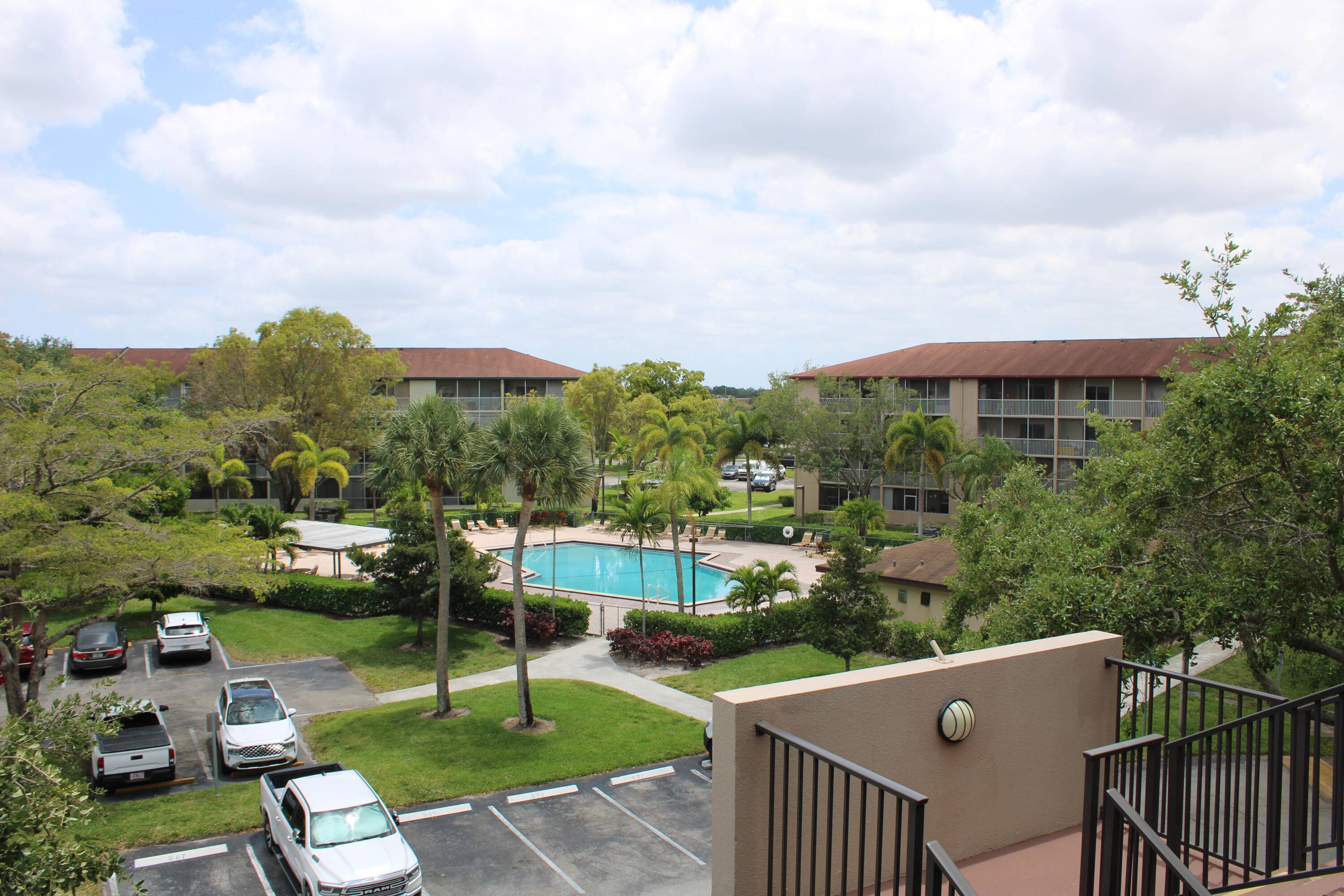 Pembroke Pines, FL 33023,850 SW 133rd TER 404b