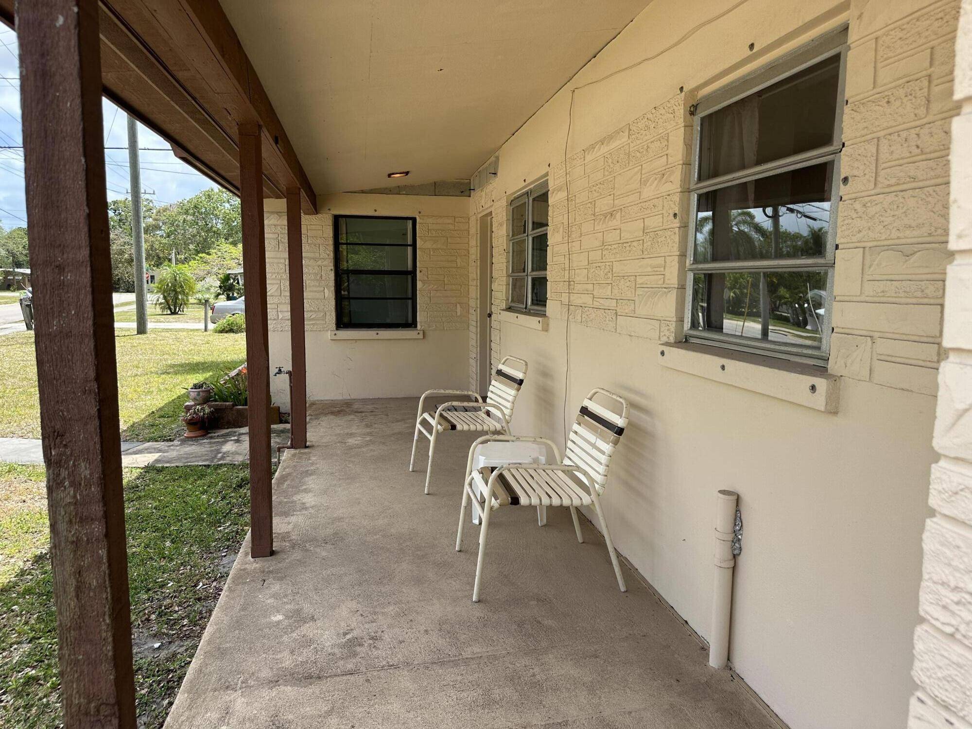 Fort Pierce, FL 34982,1507 Edgevale RD
