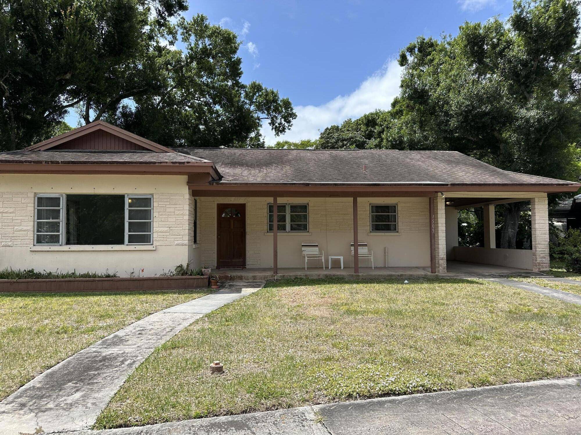 Fort Pierce, FL 34982,1507 Edgevale RD