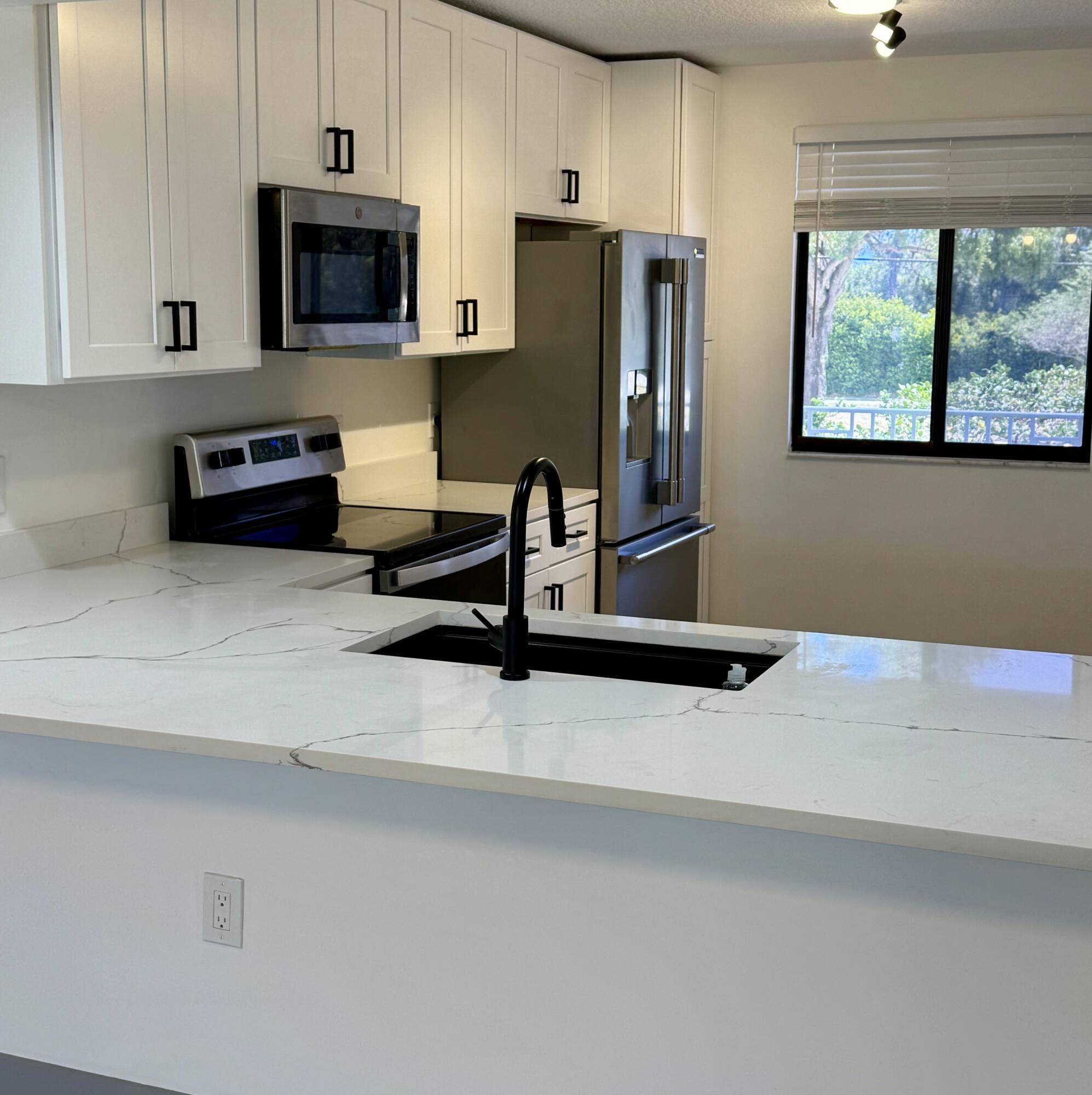 West Palm Beach, FL 33409,2761 Village BLVD 201