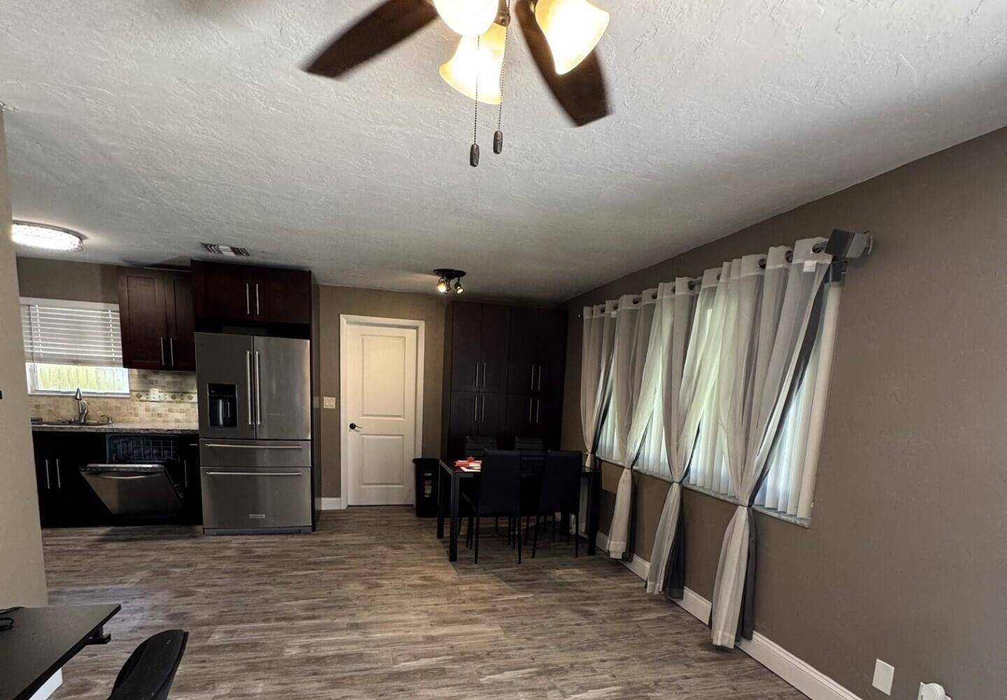 Oakland Park, FL 33334,5940 NE 1st TER
