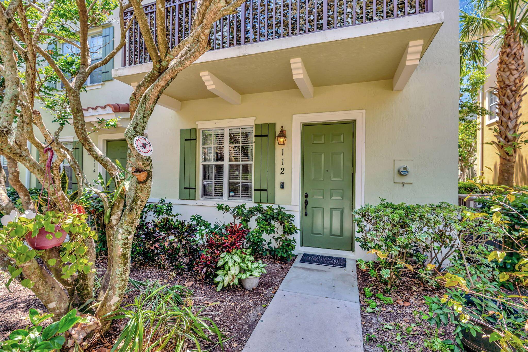 Jupiter, FL 33458,112 Osceola LN