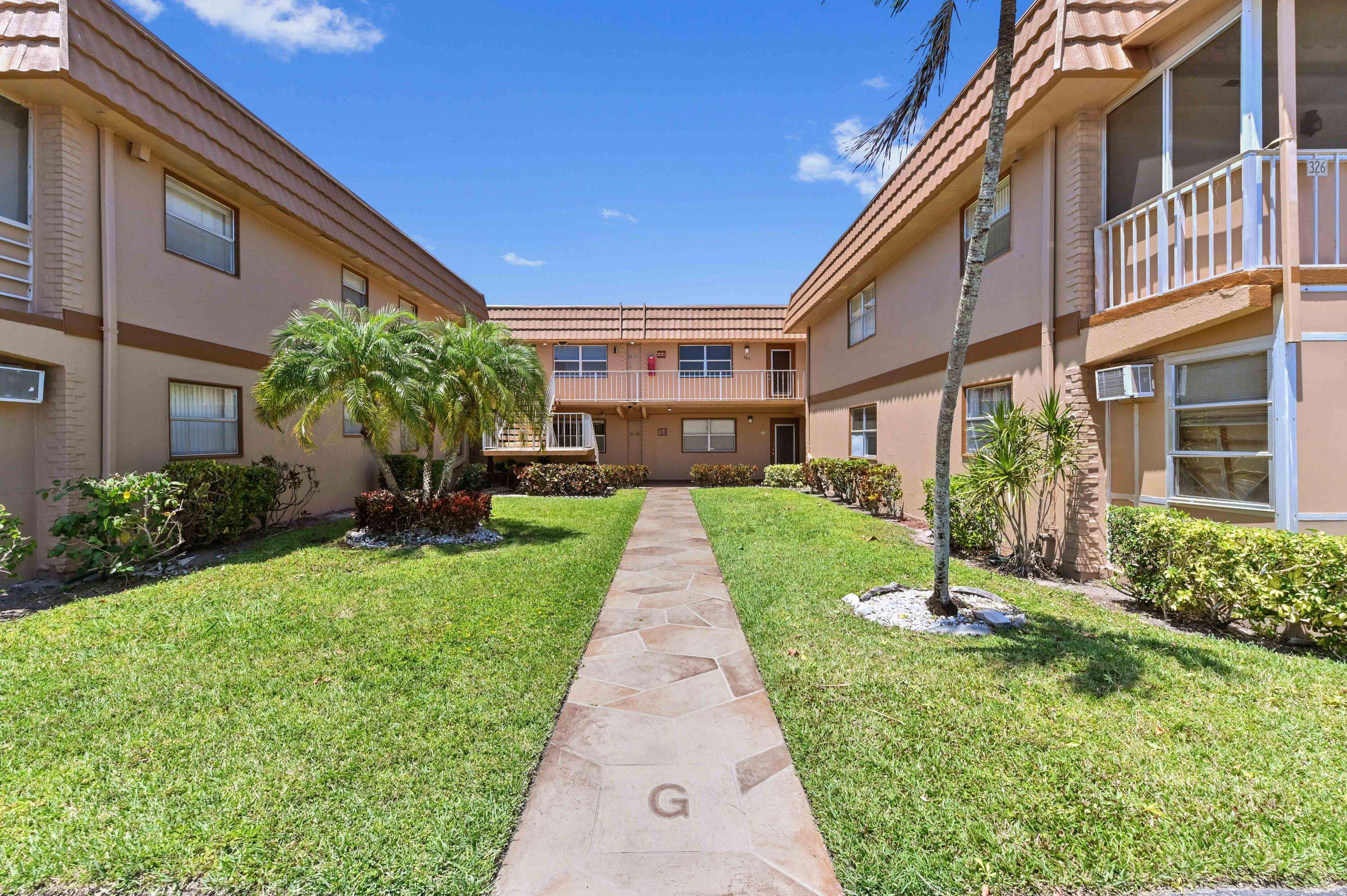 Delray Beach, FL 33446,302 Brittany G