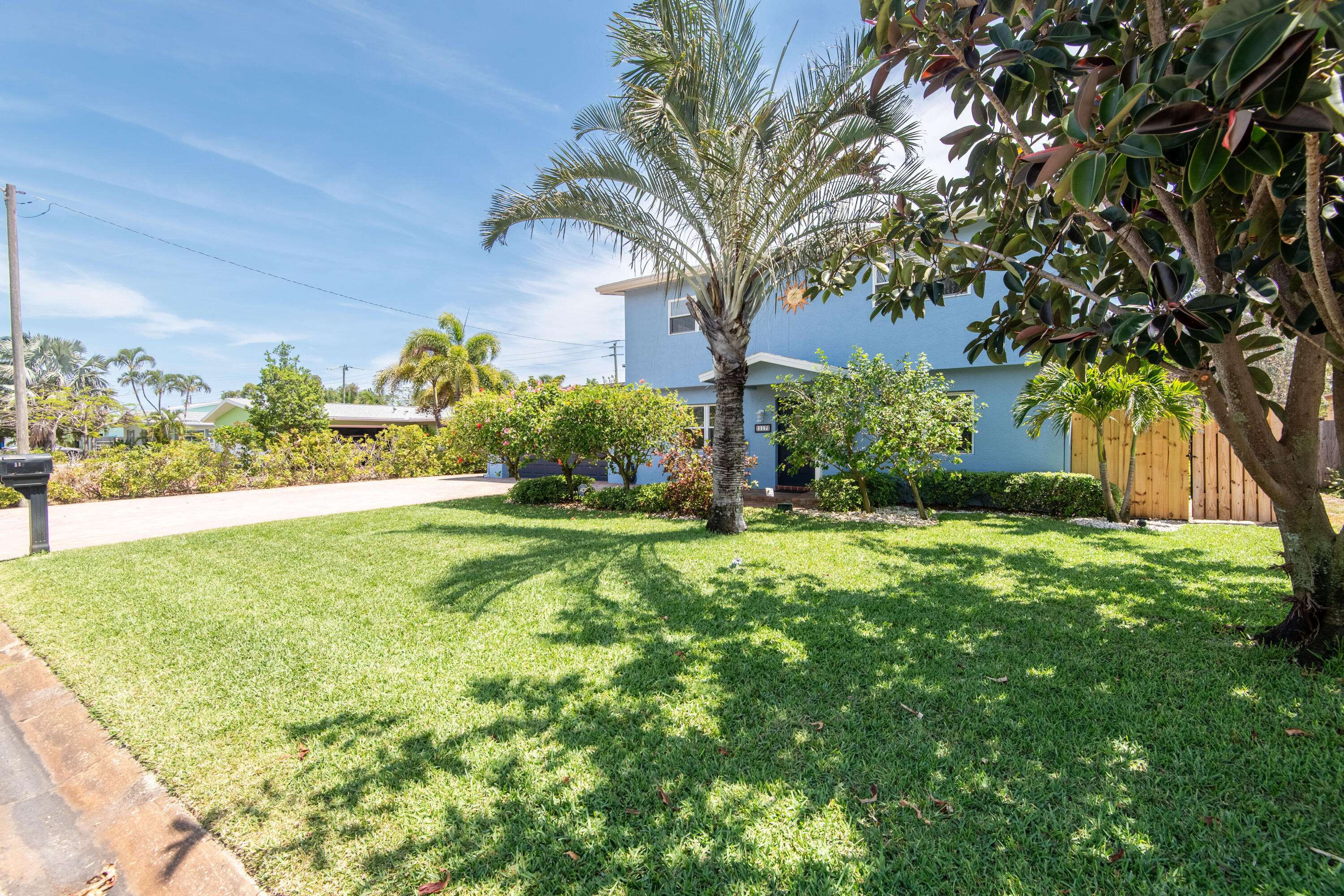 Indian Harbour Beach, FL 32937