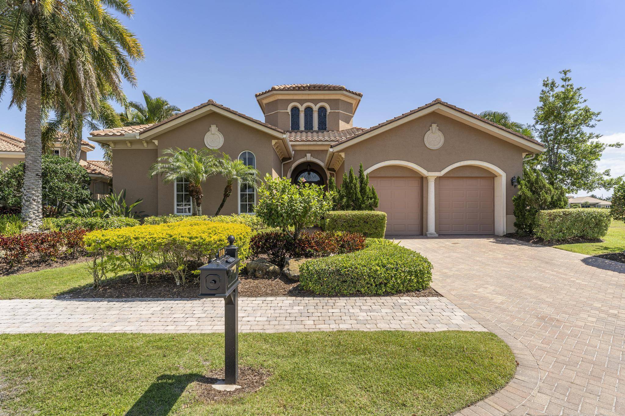 Port Saint Lucie, FL 34984,110 SE San Fratello