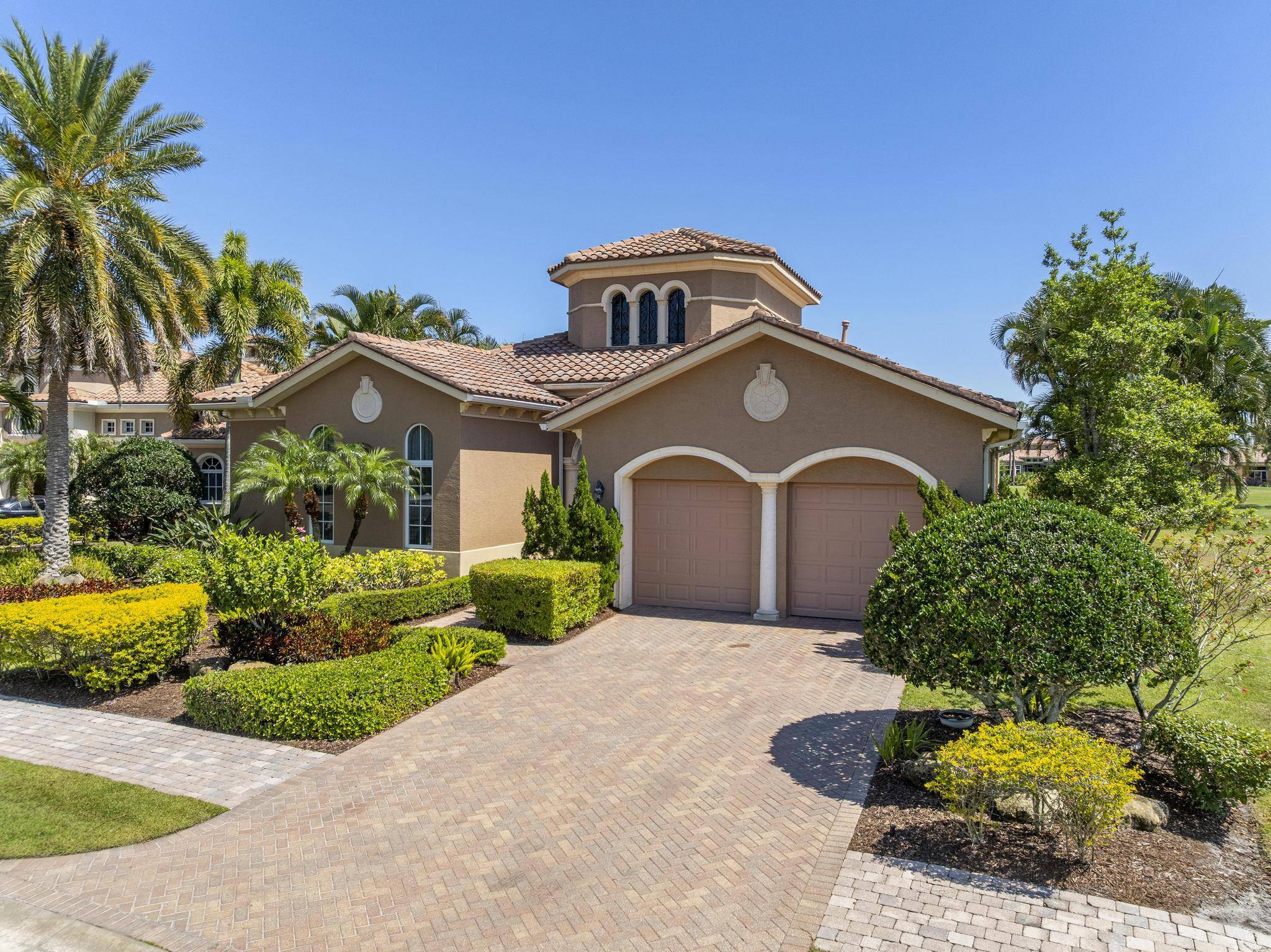 Port Saint Lucie, FL 34984,110 SE San Fratello