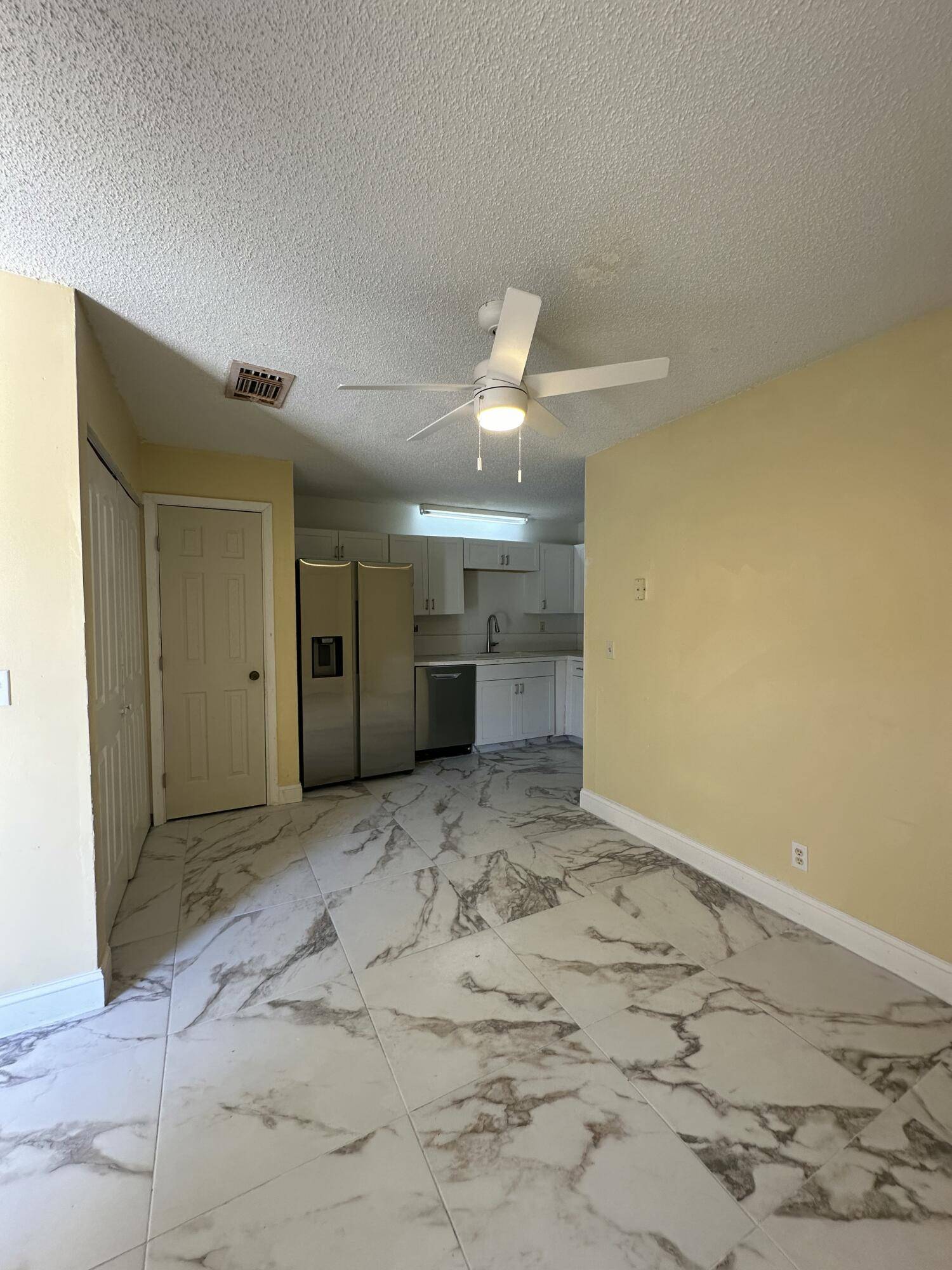 Fort Pierce, FL 34950,1482 N Lawnwood CIR