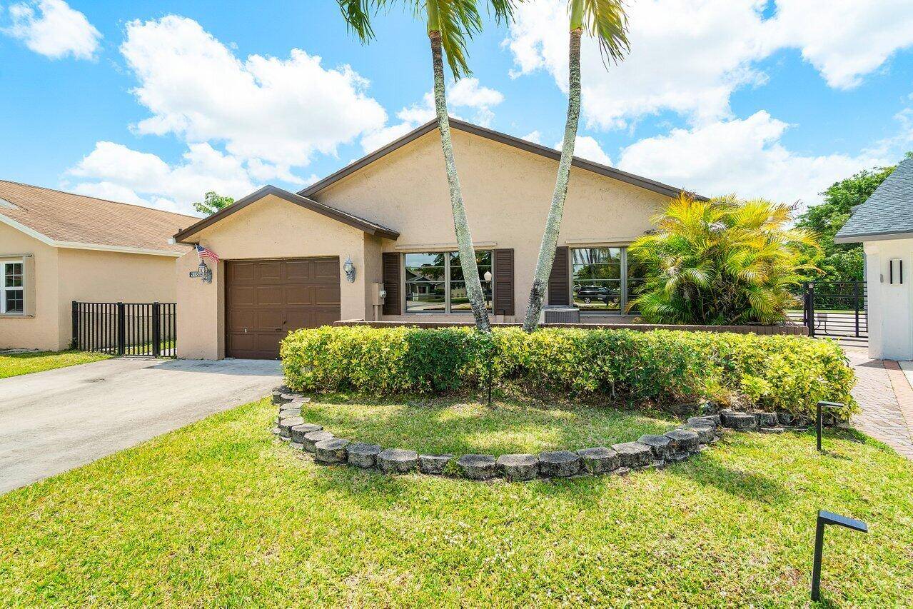 Boca Raton, FL 33428,9100 Pine Springs DR