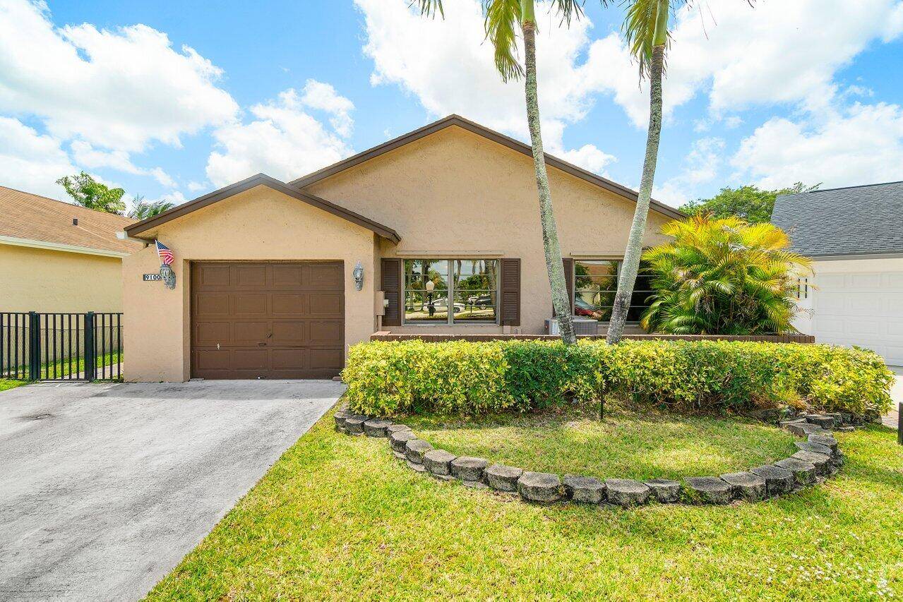 Boca Raton, FL 33428,9100 Pine Springs DR