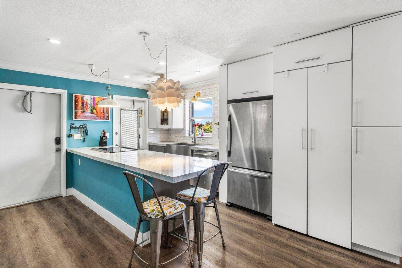 Hollywood, FL 33021,515 S Crescent DR 302