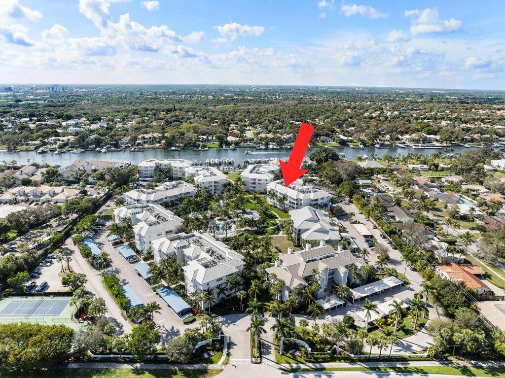 Juno Beach, FL 33408,315 N Bay Colony DR