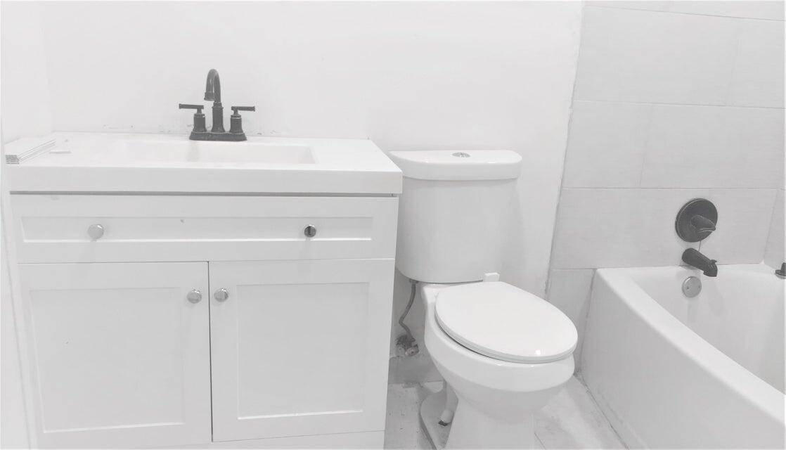 West Palm Beach, FL 33407,623 45th ST House