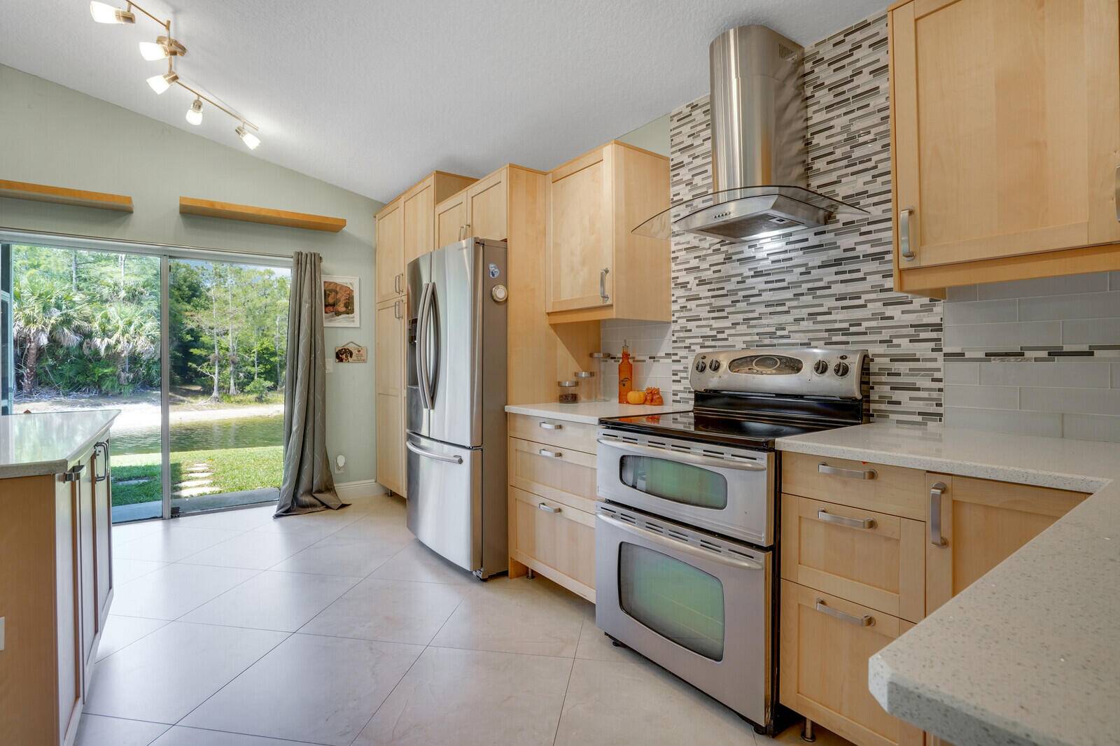 Lake Worth, FL 33467,9681 Pine Trail CT