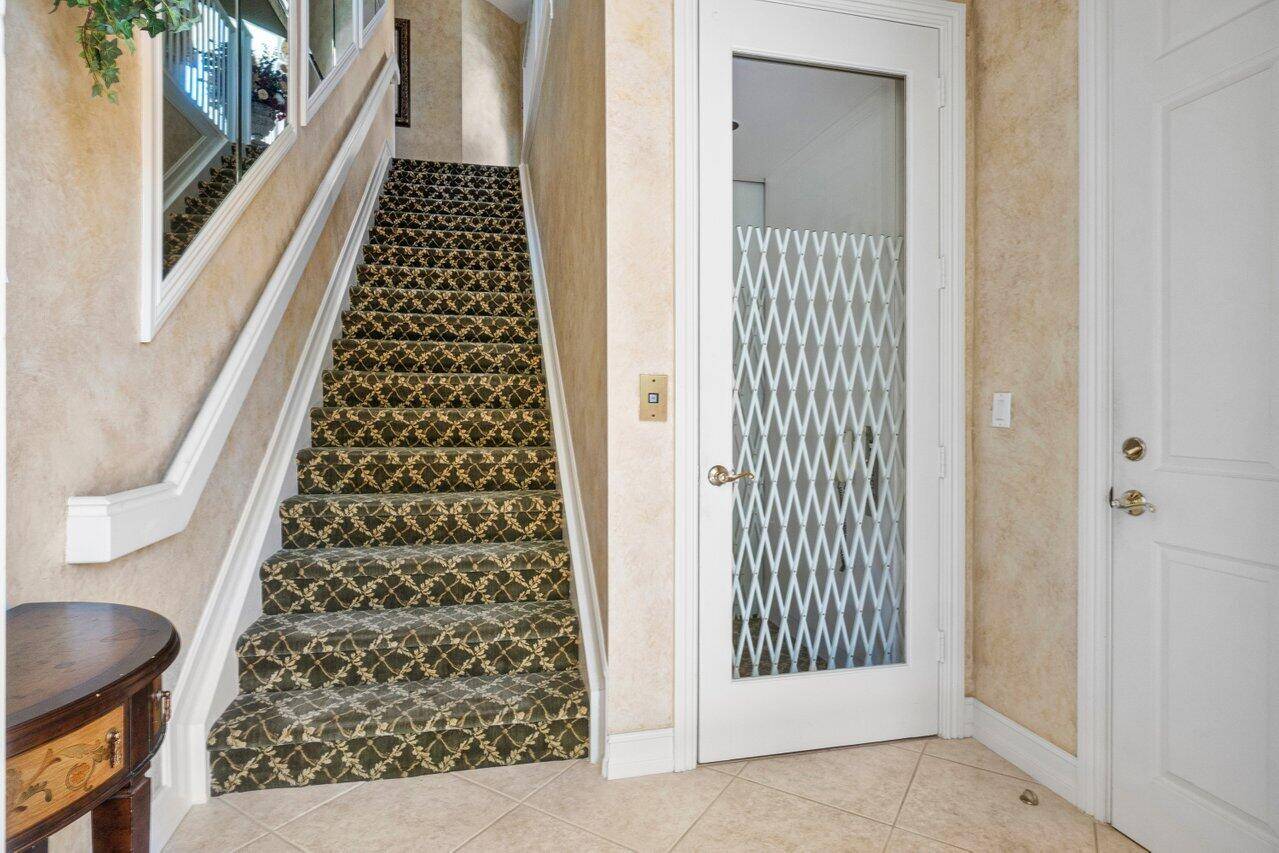 Palm Beach Gardens, FL 33418,105 Palm Point C CIR C