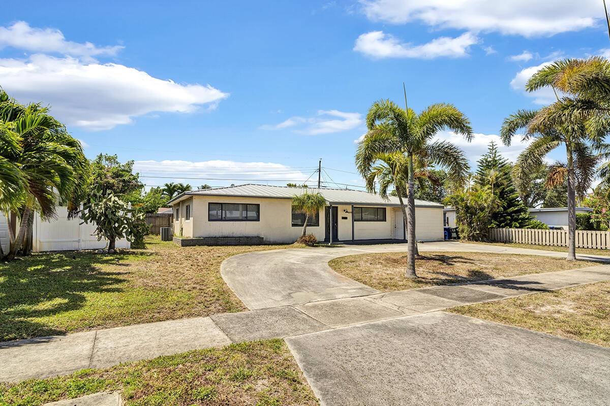 Lake Park, FL 33403,344 E Jasmine DR