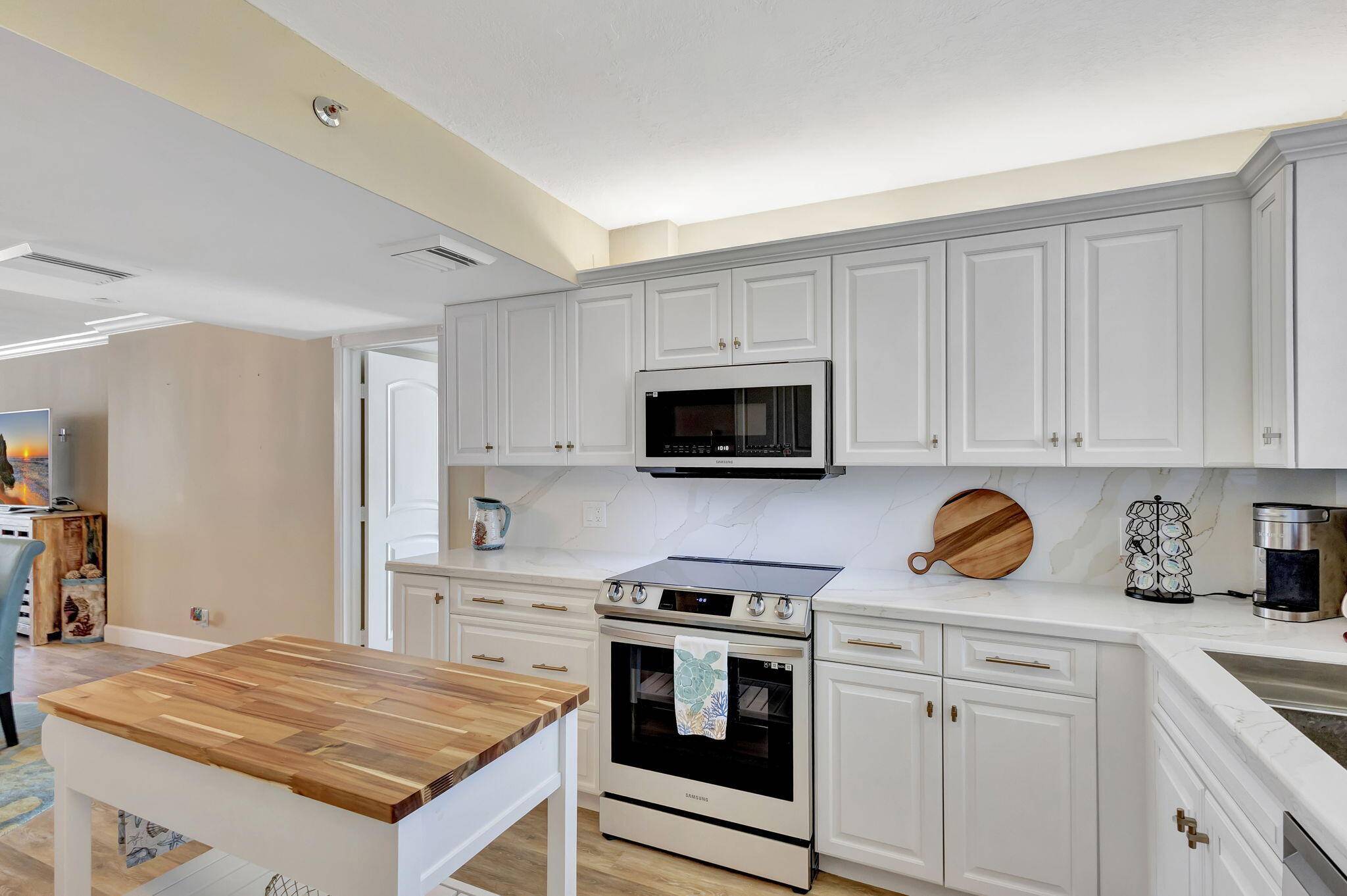 Jupiter, FL 33477,100 Ocean Trail WAY 301