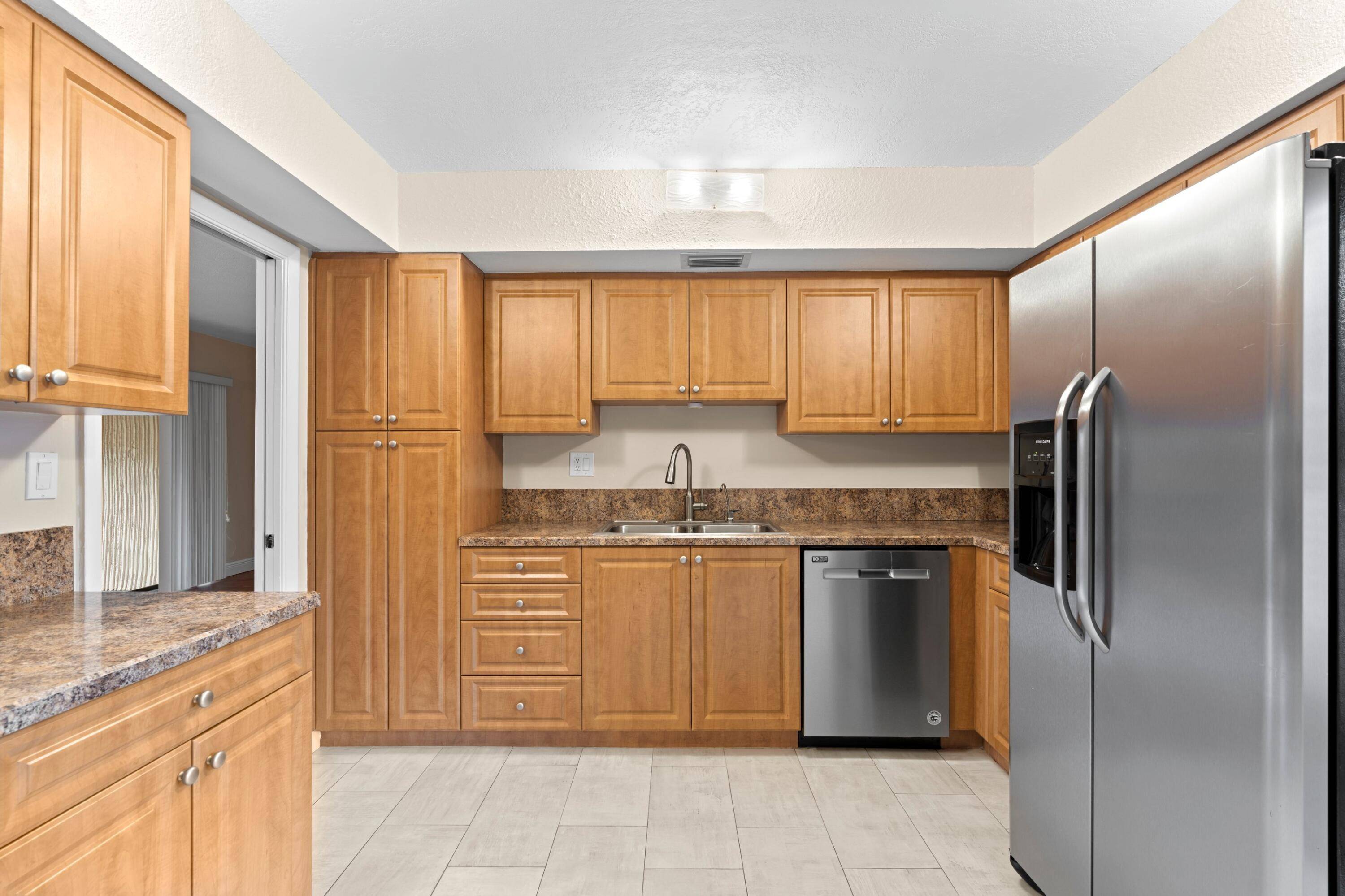 Boca Raton, FL 33433,6534 Spring Bottom WAY 123