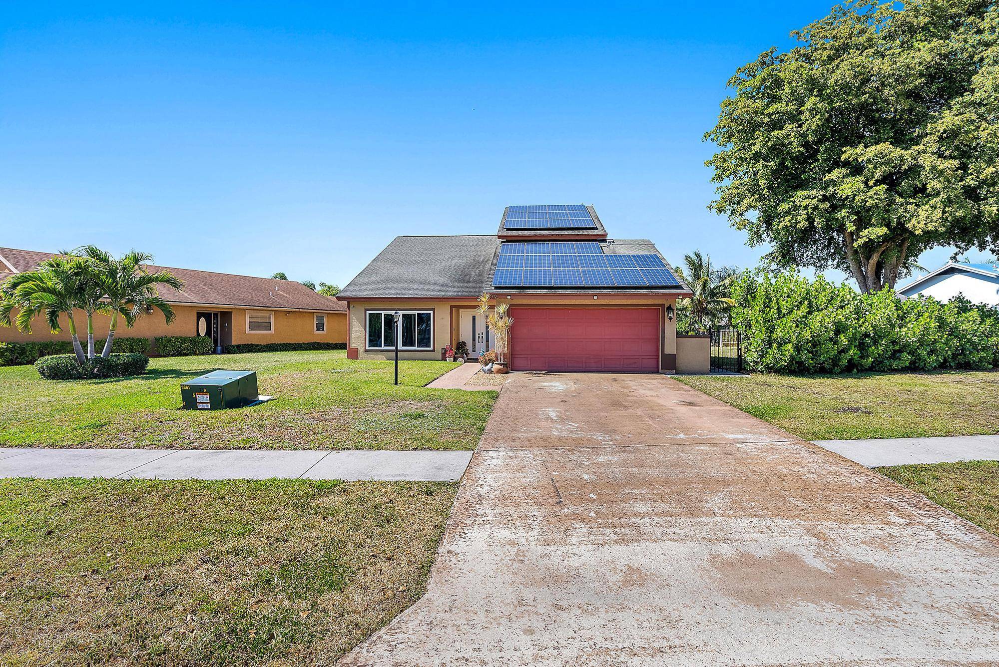 West Palm Beach, FL 33417,4679 Brook DR