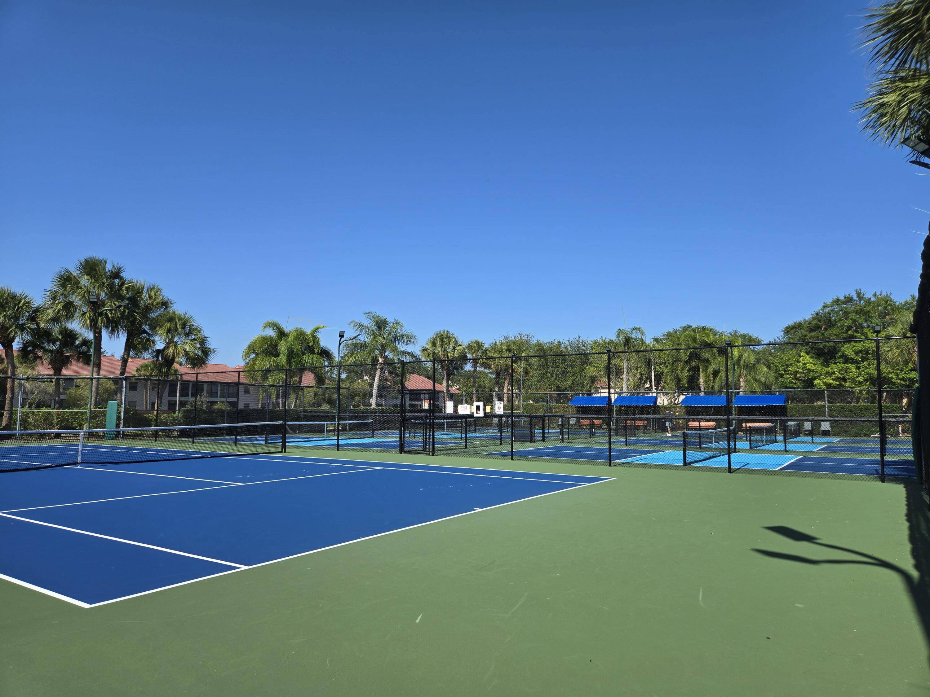 Boynton Beach, FL 33437,5135 Floria DR G