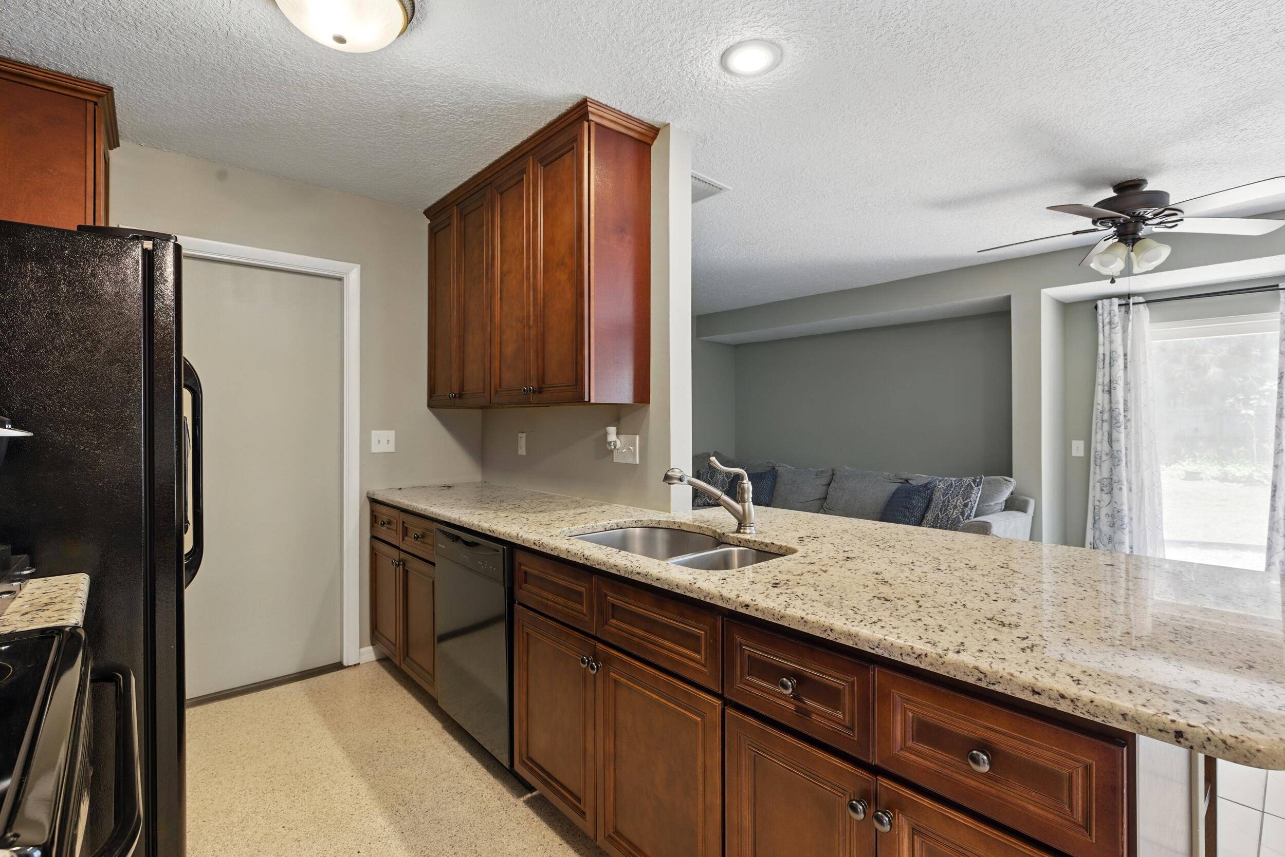 Port Saint Lucie, FL 34983,119 NE Bracken RD