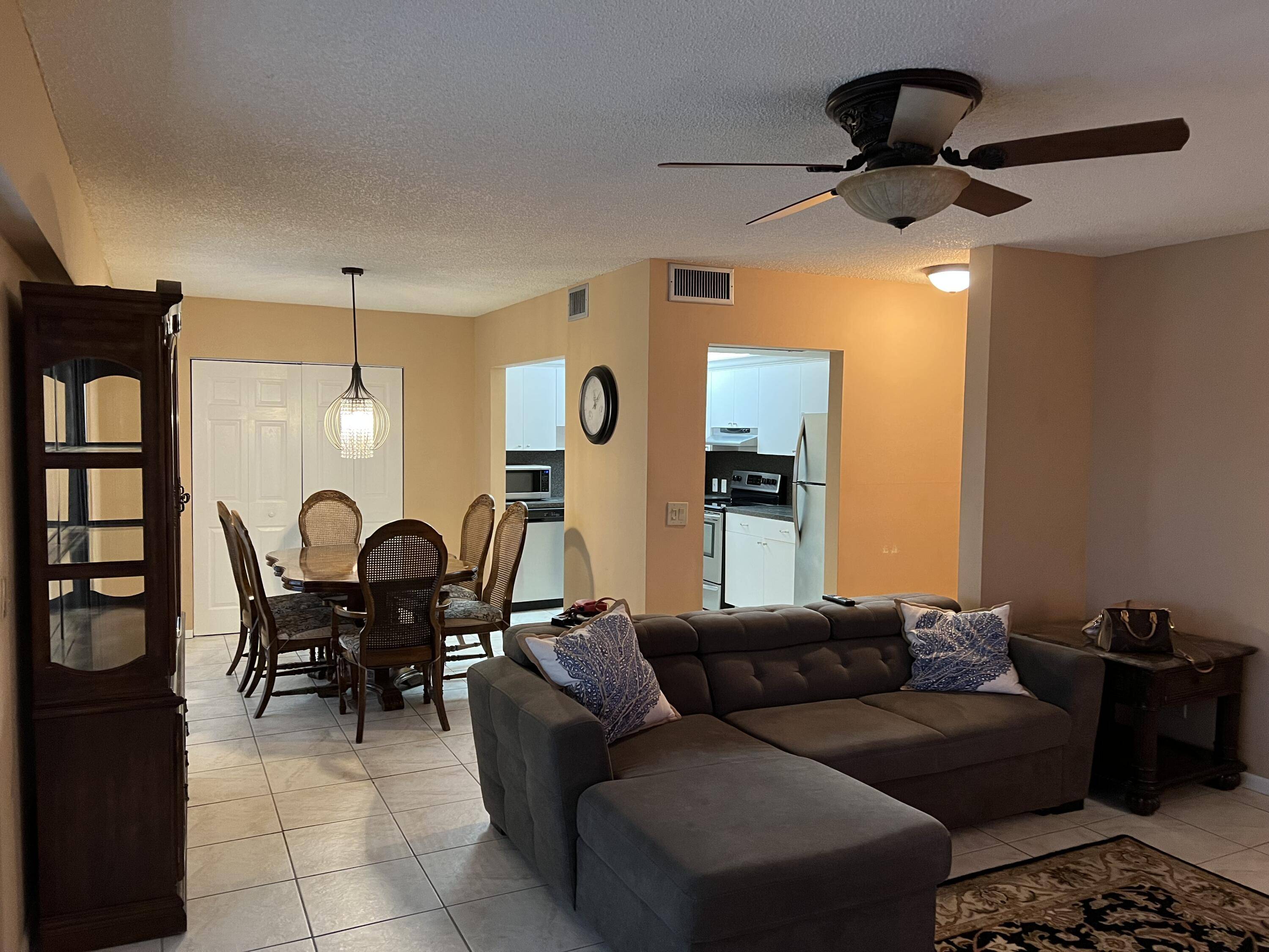 Boca Raton, FL 33434,203 Suffolk E