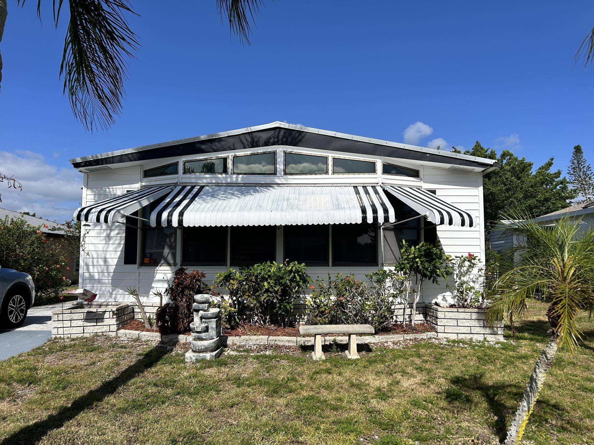 Fort Pierce, FL 34951,4 San Roberto