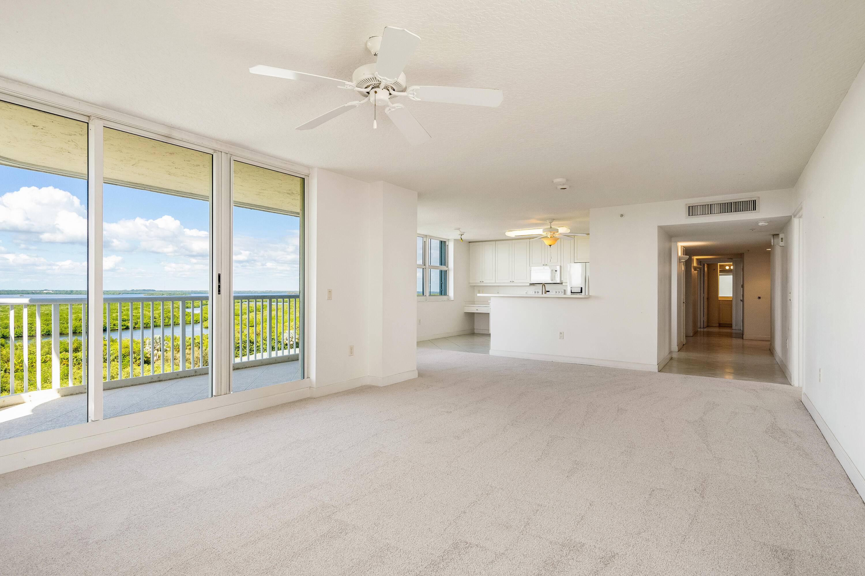 Hutchinson Island, FL 34949,5049 N Highway A1a 901