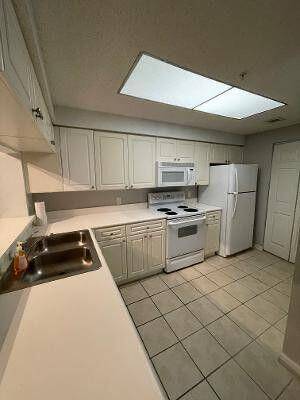 Palm Beach Gardens, FL 33410,3022 Alcazar PL 103