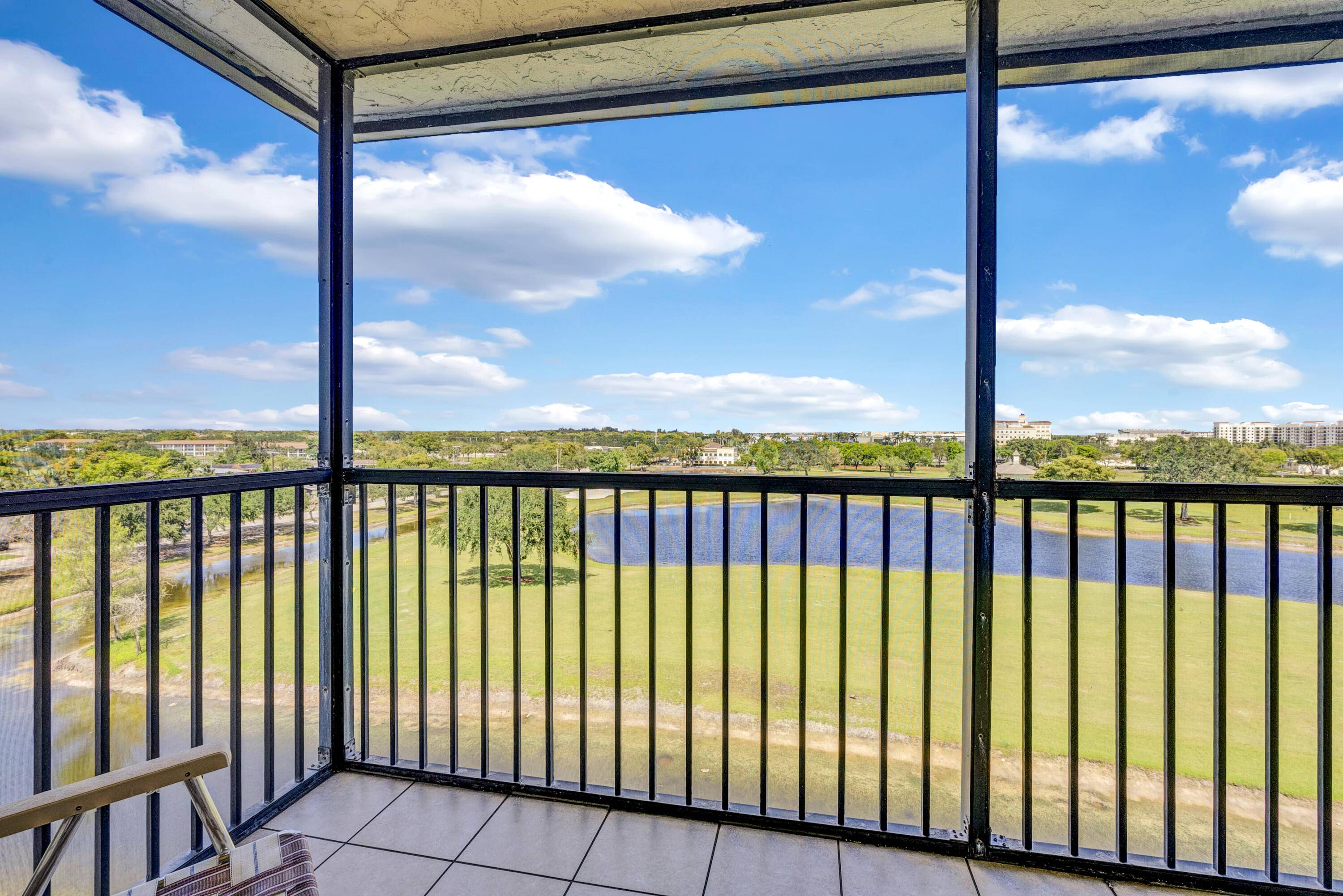 Davie, FL 33328,3100 W Rolling Hills CIR 705