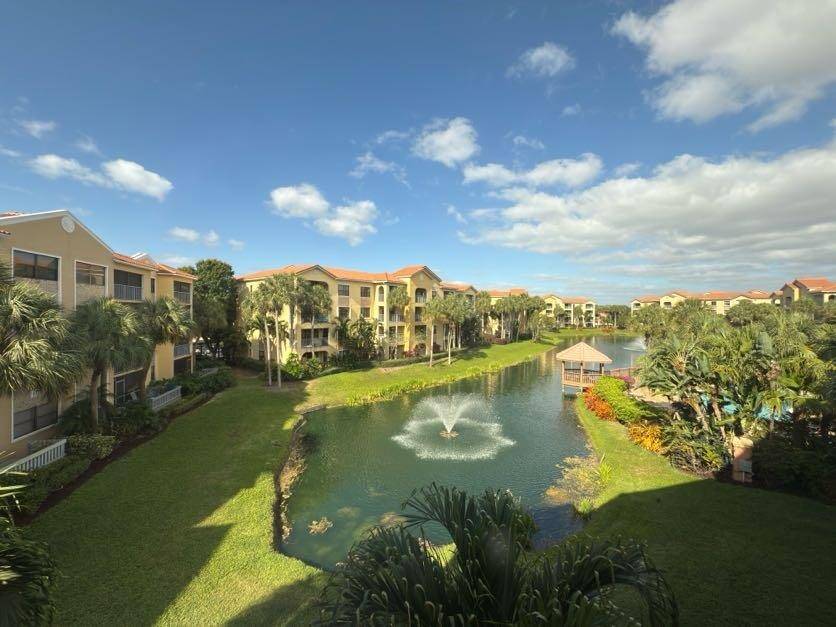 Juno Beach, FL 33408,700 Uno Lago DR 305